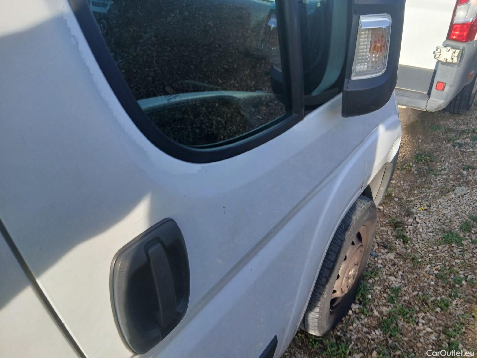  Peugeot  Boxer PEUGEOT  / 2014 / 4P / furgón 330 L1H1 BlueHDi 81KW (110CV) #25