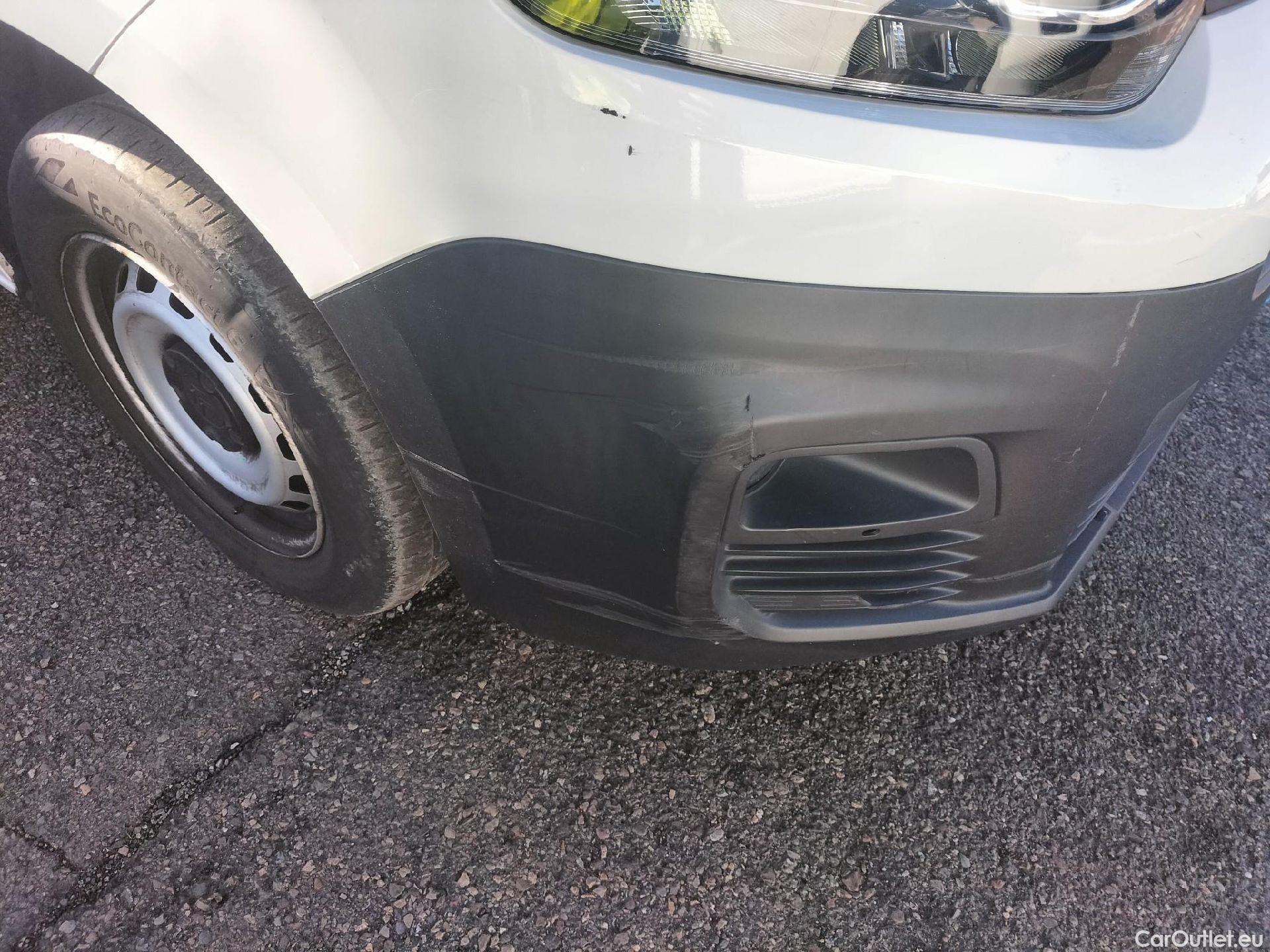  Citroen  Berlingo CITROEN  / 2018 / 3P / furgón derivado de turismo Talla M BlueHDi 100 CONTROL #4