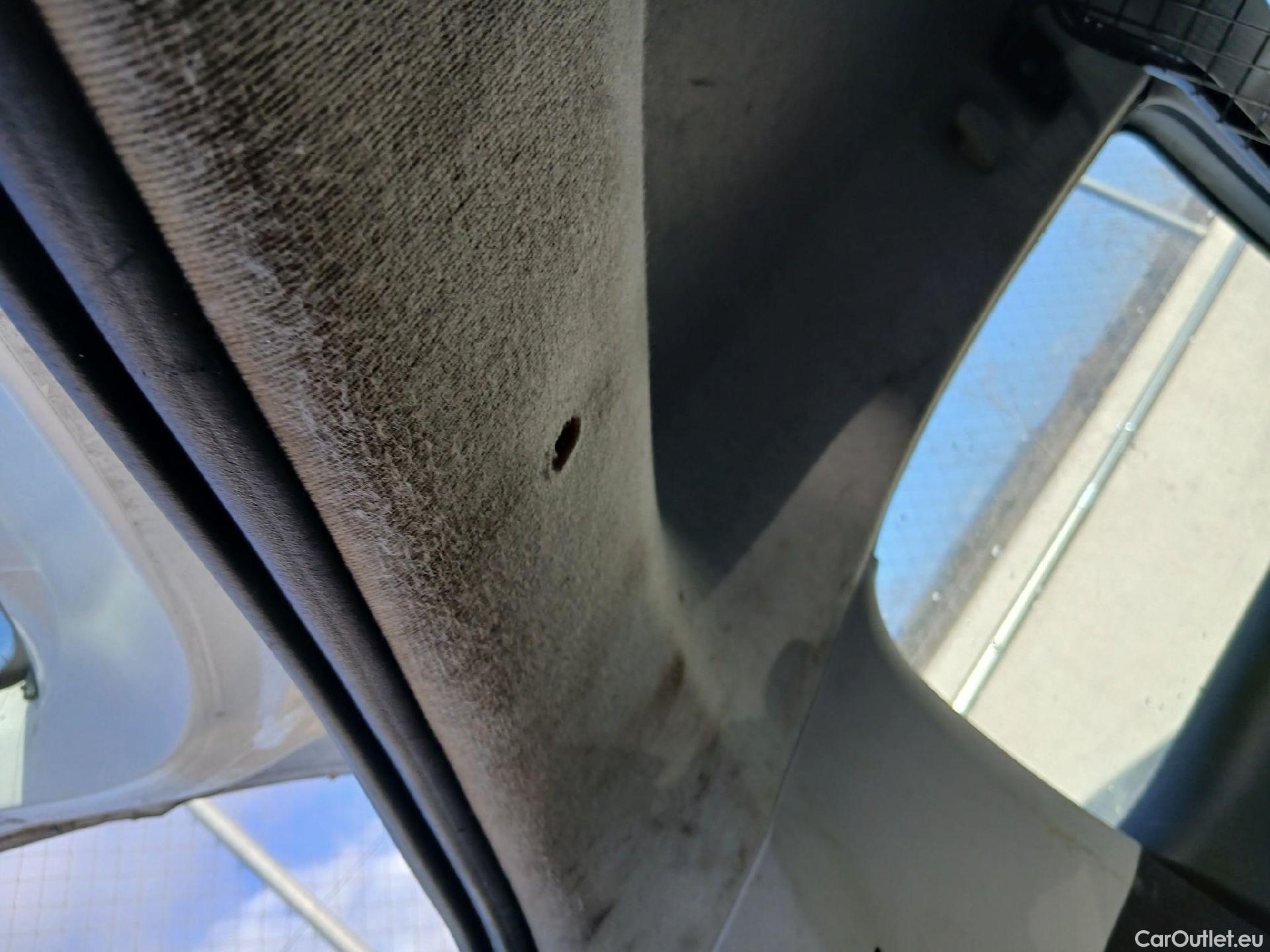  Citroen  C3 CITROEN  / 2016 / 5P / berlina comercial BlueHDi 73KW (100CV) S&S Comercial #42