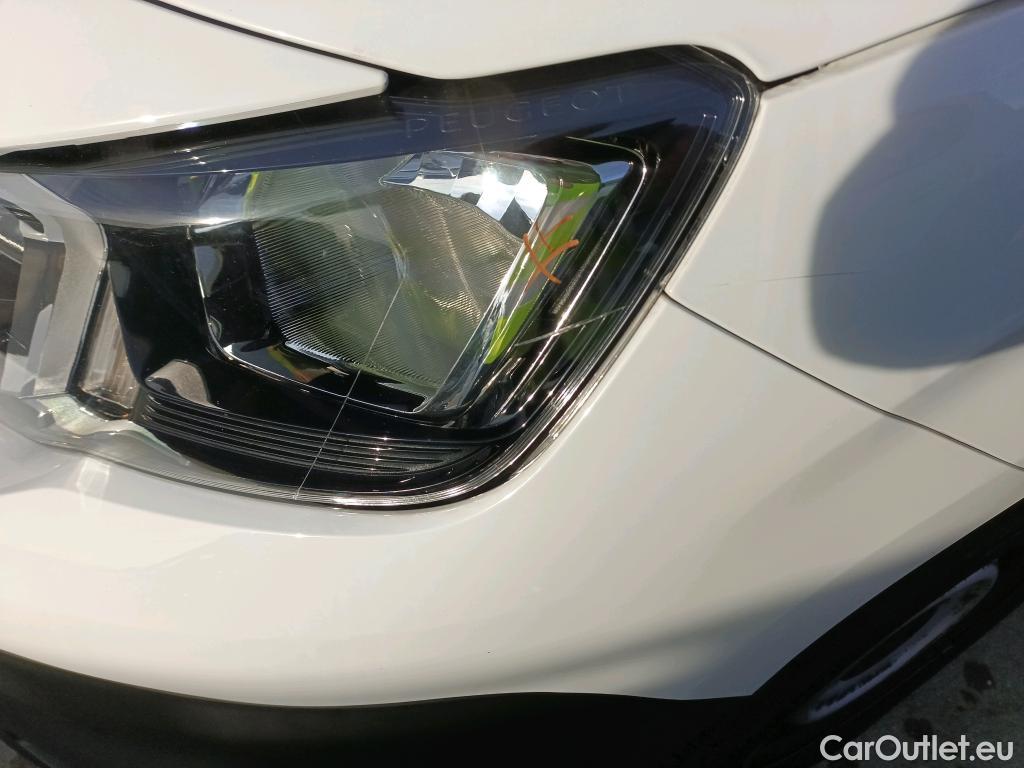  Peugeot  Partner PEUGEOT  / 2018 / 3P / furgón derivado de turismo Pro Standard 600kg BlueHDi 73kW #27