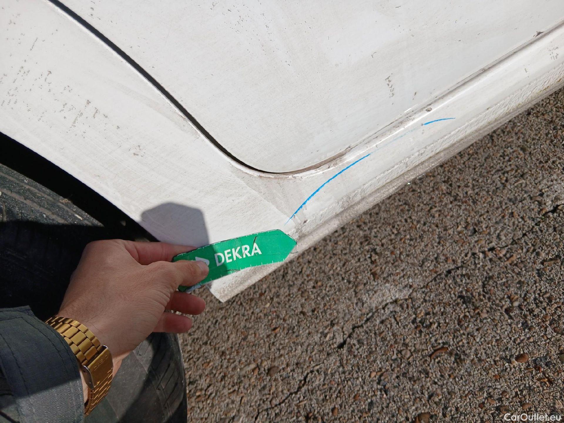  Citroen  C3 CITROEN  / 2016 / 5P / berlina comercial BlueHDi 73KW (100CV) S&S Comercial #47