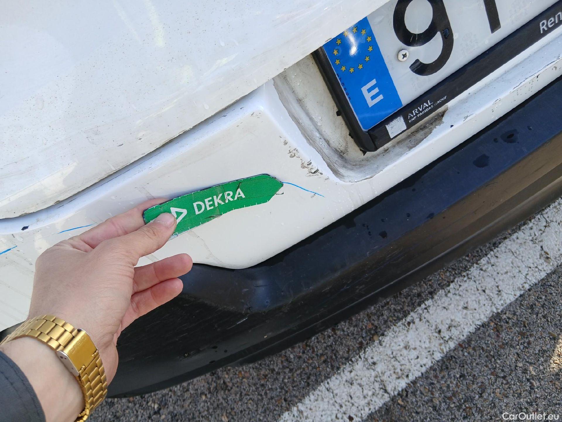  Citroen  C3 CITROEN  / 2016 / 5P / berlina comercial BlueHDi 73KW (100CV) S&S Comercial #30