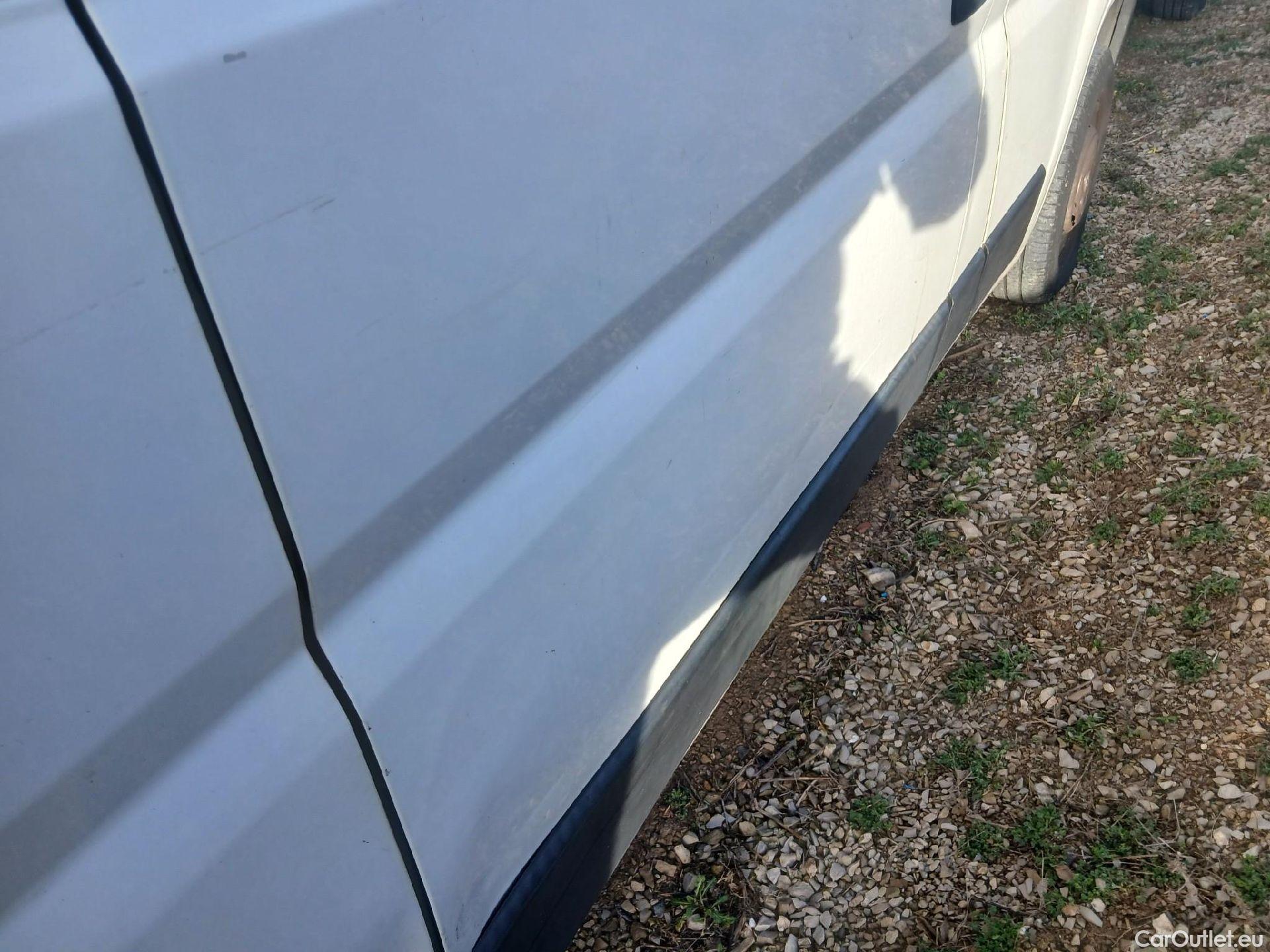  Peugeot  Boxer PEUGEOT  / 2014 / 4P / furgón 330 L1H1 BlueHDi 81KW (110CV) #21