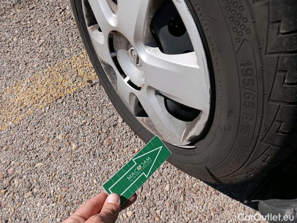  Nissan  NV200 NISSAN NV250 / 2019 / 4P / furgón 2pl 1.5dCi 59 kW (80 CV) L1H1 ÓPTIMA #35