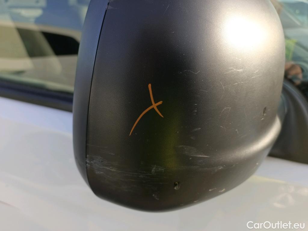  Peugeot  Partner PEUGEOT  / 2018 / 3P / furgón derivado de turismo Pro Standard 600kg BlueHDi 73kW #44