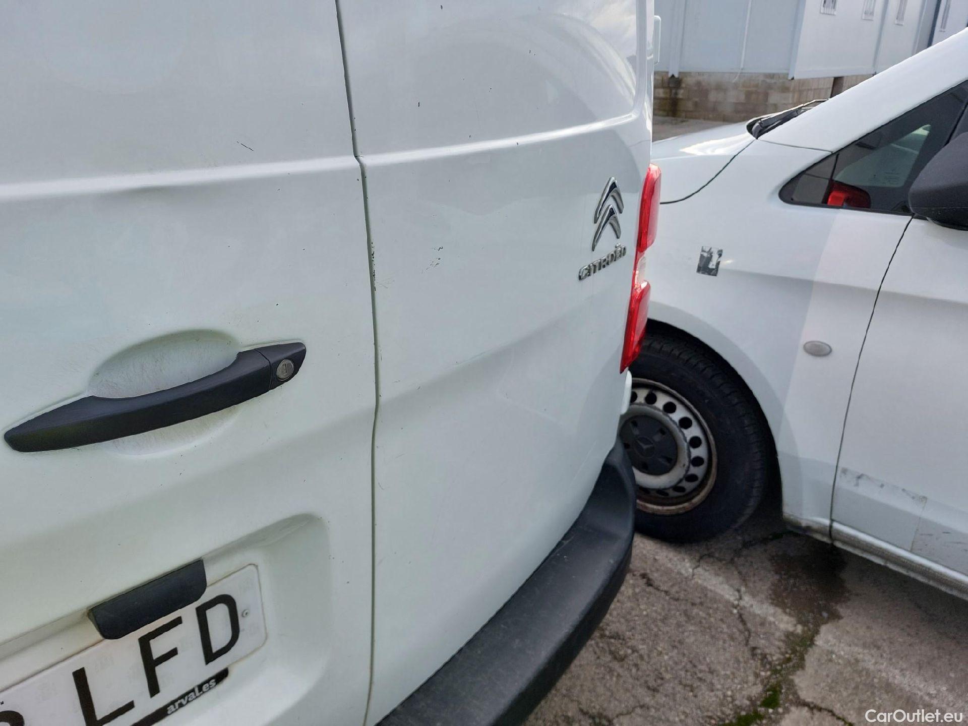  Citroen  Jumpy CITROEN  / 2016 / 4P / furgón Talla M BlueHDi 100 S&S 6v Control #14