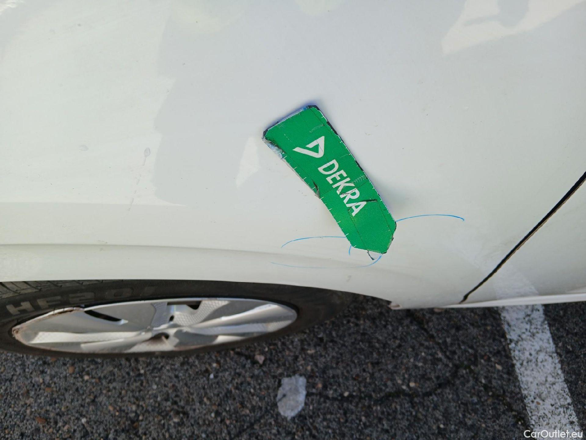  Citroen  C3 CITROEN  / 2016 / 5P / berlina comercial BlueHDi 73KW (100CV) S&S Comercial #8