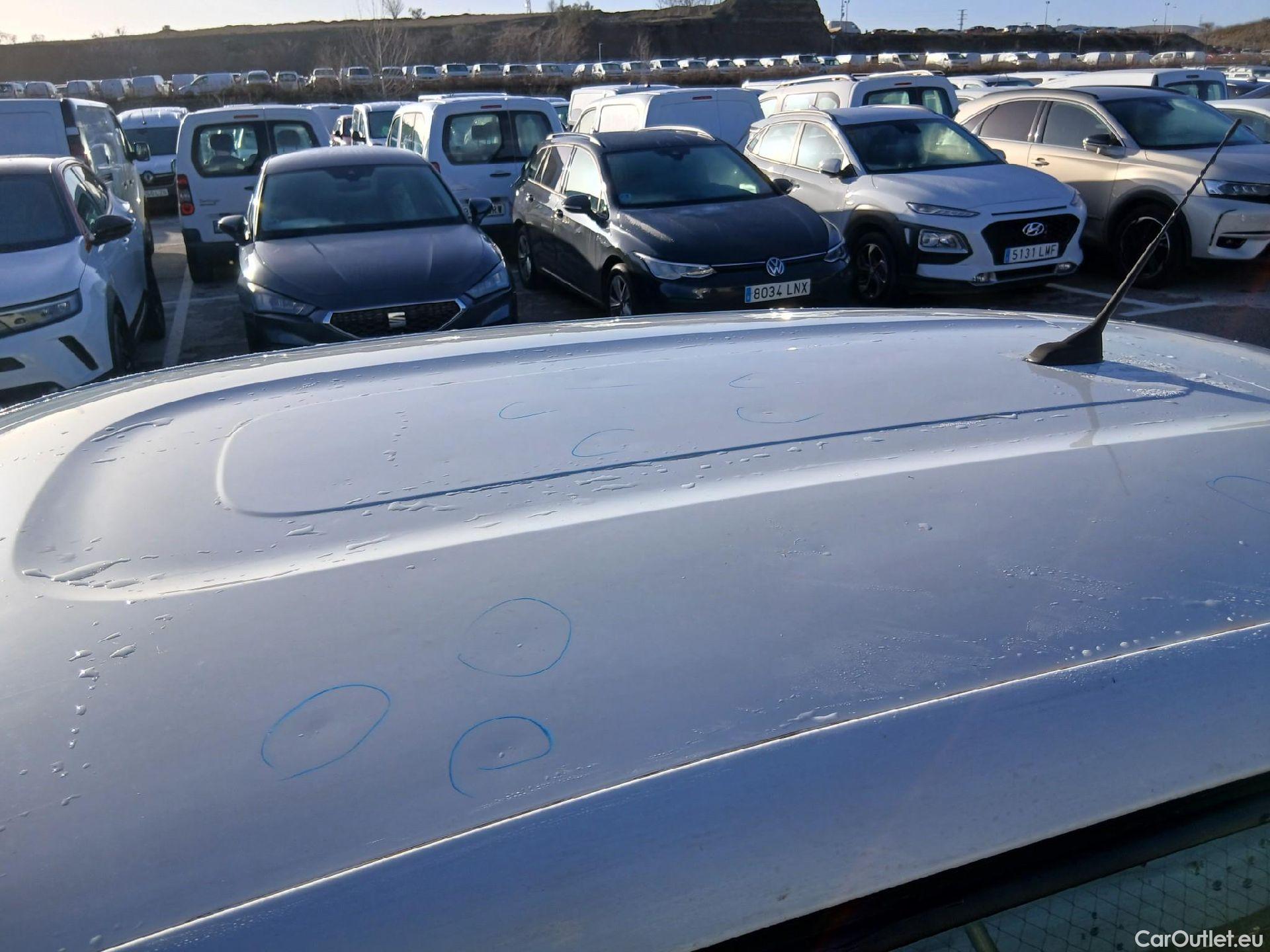  Citroen  C3 CITROEN  / 2016 / 5P / berlina comercial BlueHDi 73KW (100CV) S&S Comercial #20