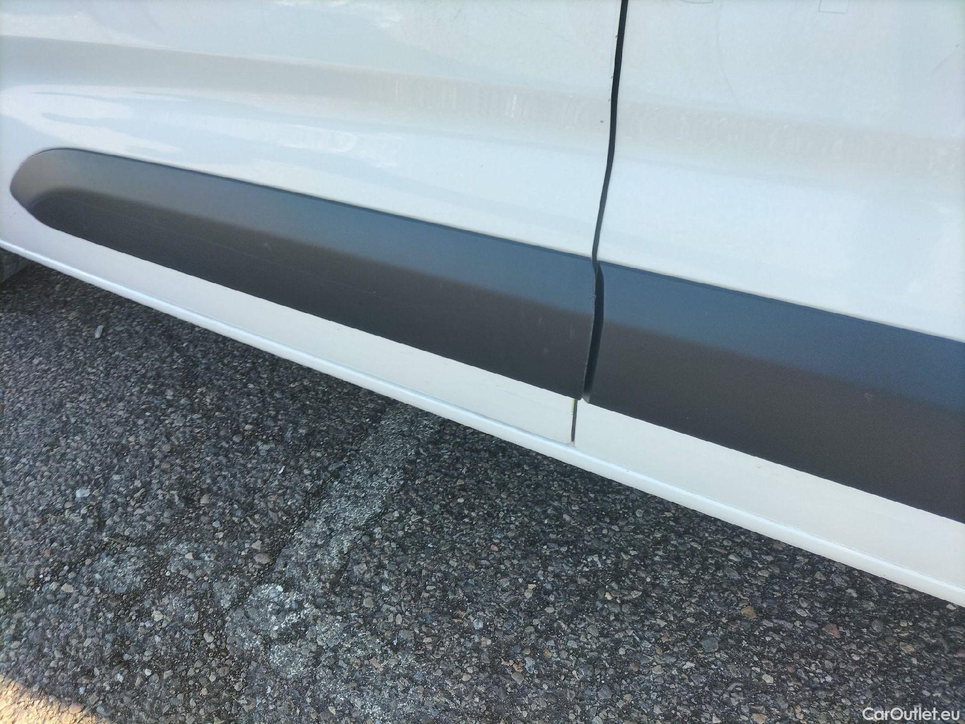  Citroen  Berlingo CITROEN  / 2018 / 3P / furgón derivado de turismo Talla M BlueHDi 100 CONTROL #17