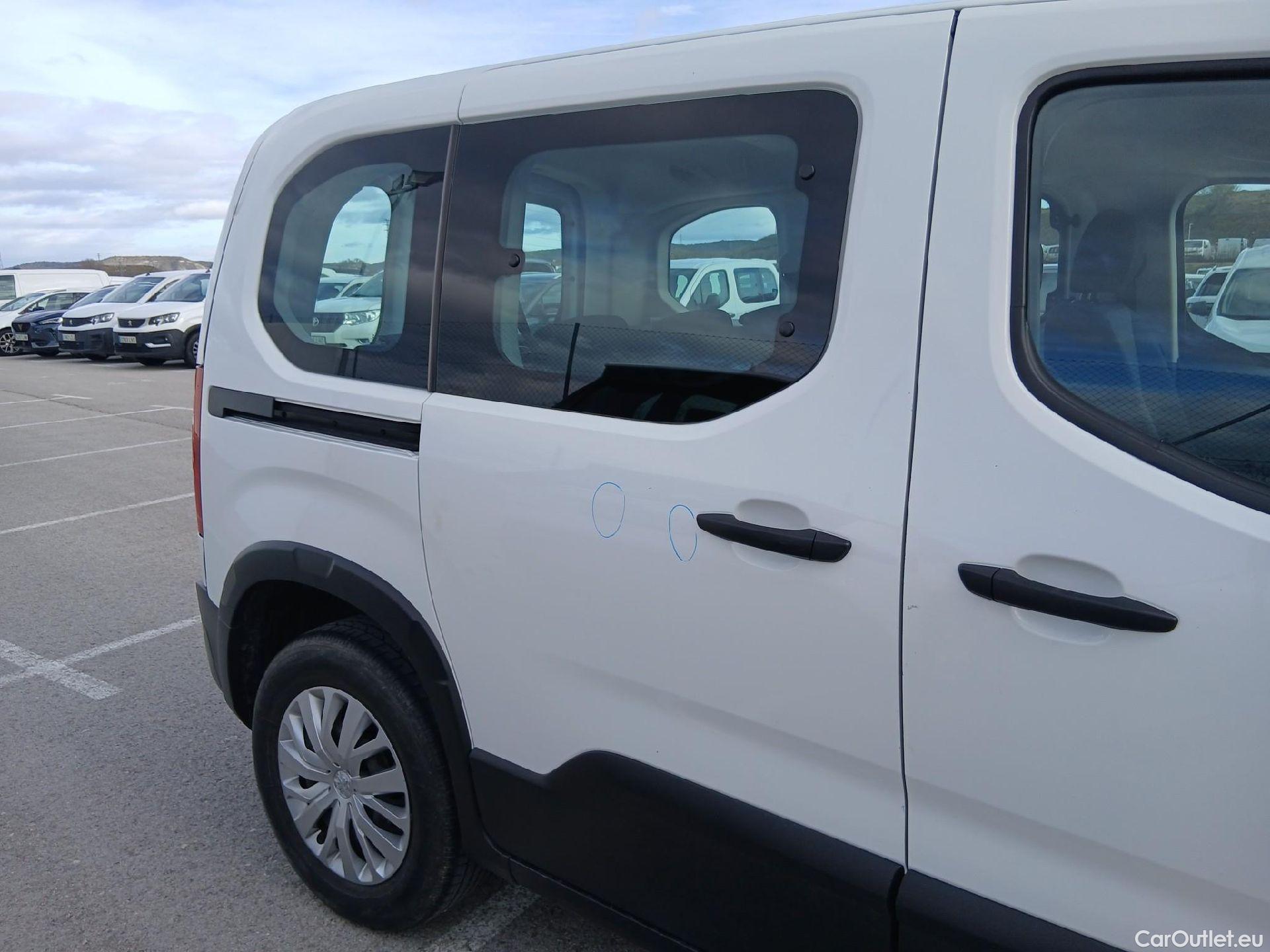  Peugeot  RIFTER PEUGEOT  / 2018 / 4P / combi Access Standard BlueHDi 73kW (AC) #30