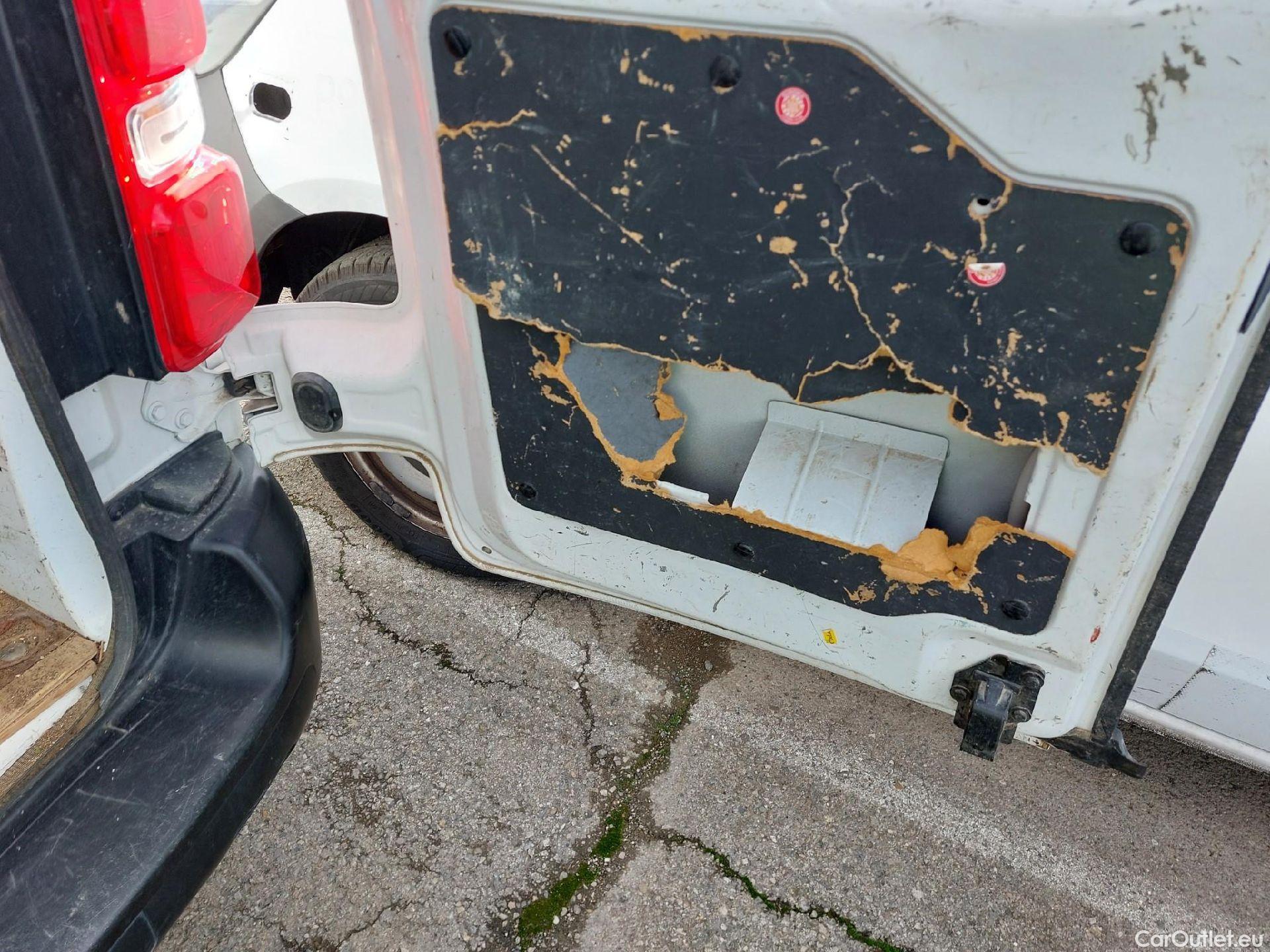  Citroen  Jumpy CITROEN  / 2016 / 4P / furgón Talla M BlueHDi 100 S&S 6v Control #29