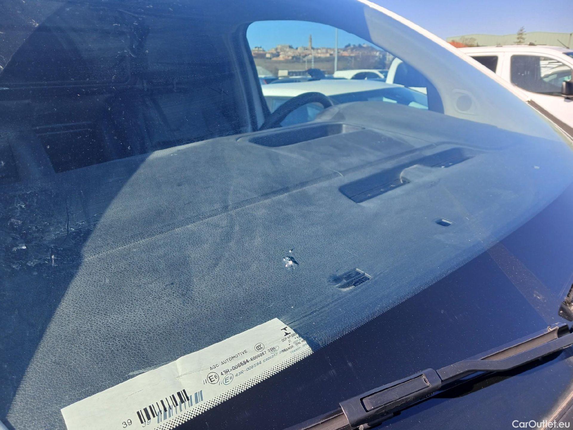  Peugeot  Expert PEUGEOT  / 2016 / 4P / furgón Furgón Pro 1.5 BlueHDi 120 Standard #37