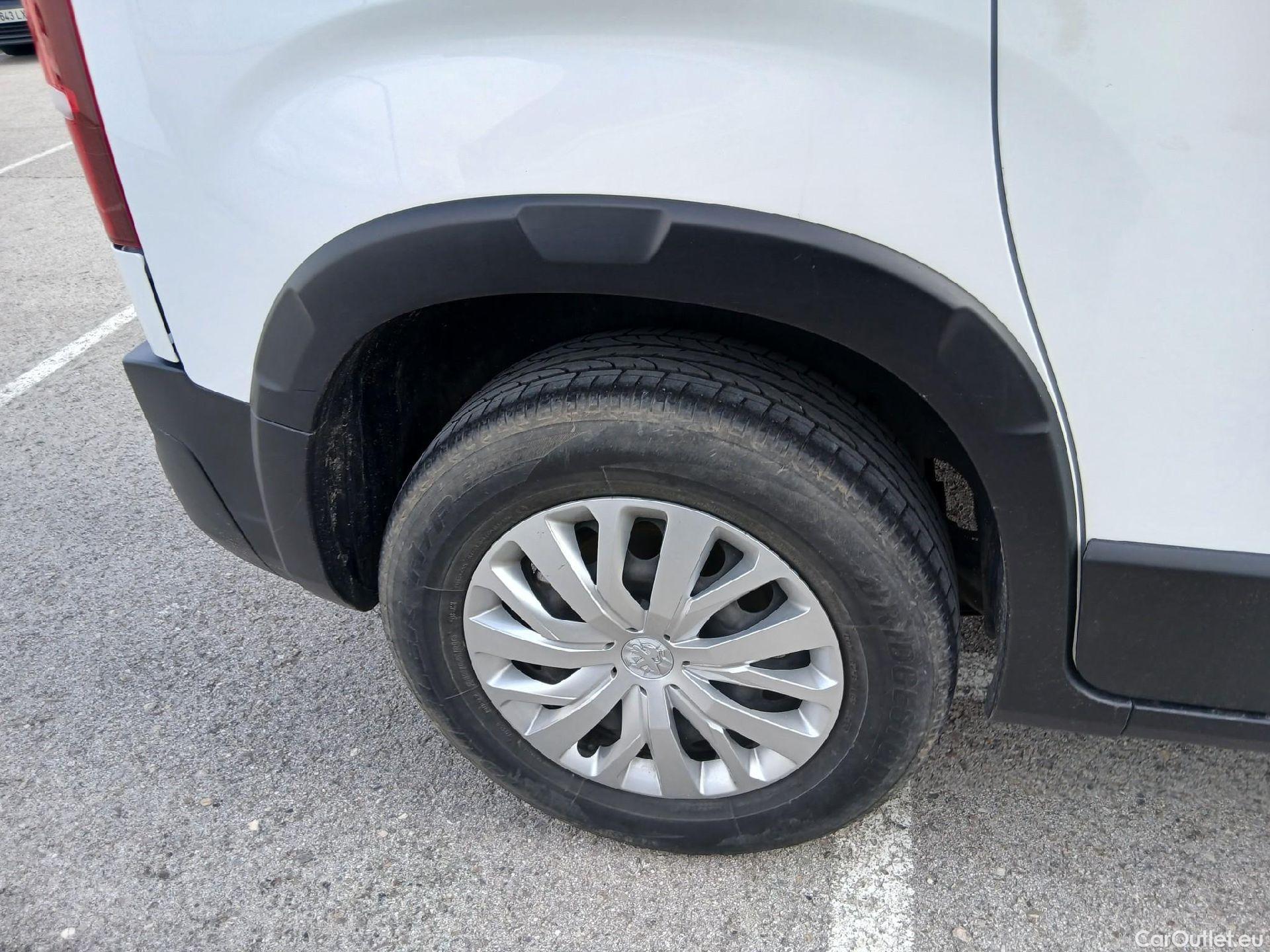  Peugeot  RIFTER PEUGEOT  / 2018 / 4P / combi Access Standard BlueHDi 73kW (AC) #27