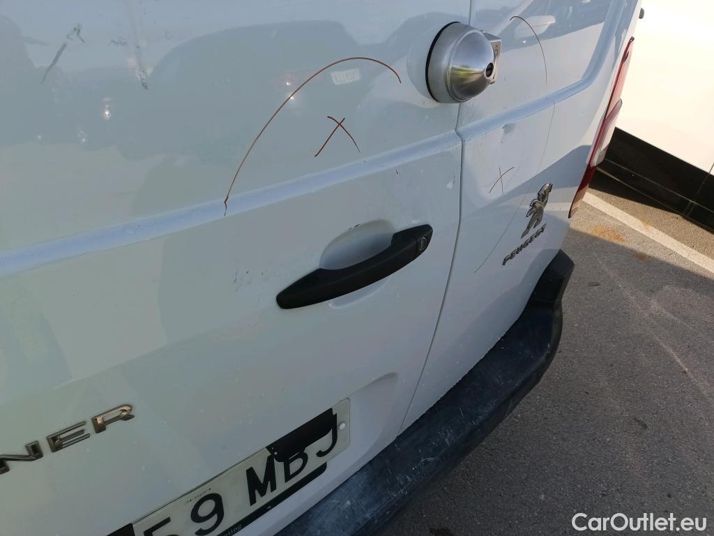  Peugeot  Partner PEUGEOT  / 2018 / 3P / furgón derivado de turismo Pro Standard 600kg BlueHDi 73kW #9