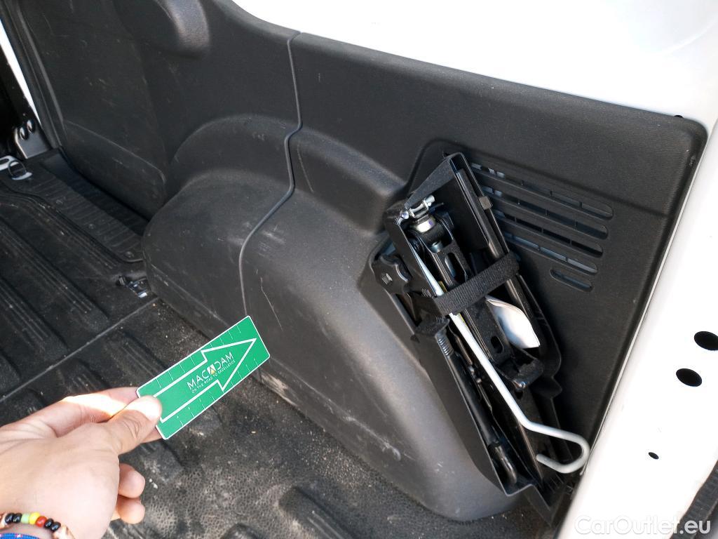  Nissan  NV200 NISSAN NV250 / 2019 / 4P / furgón 2pl 1.5dCi 59 kW (80 CV) L1H1 ÓPTIMA #28