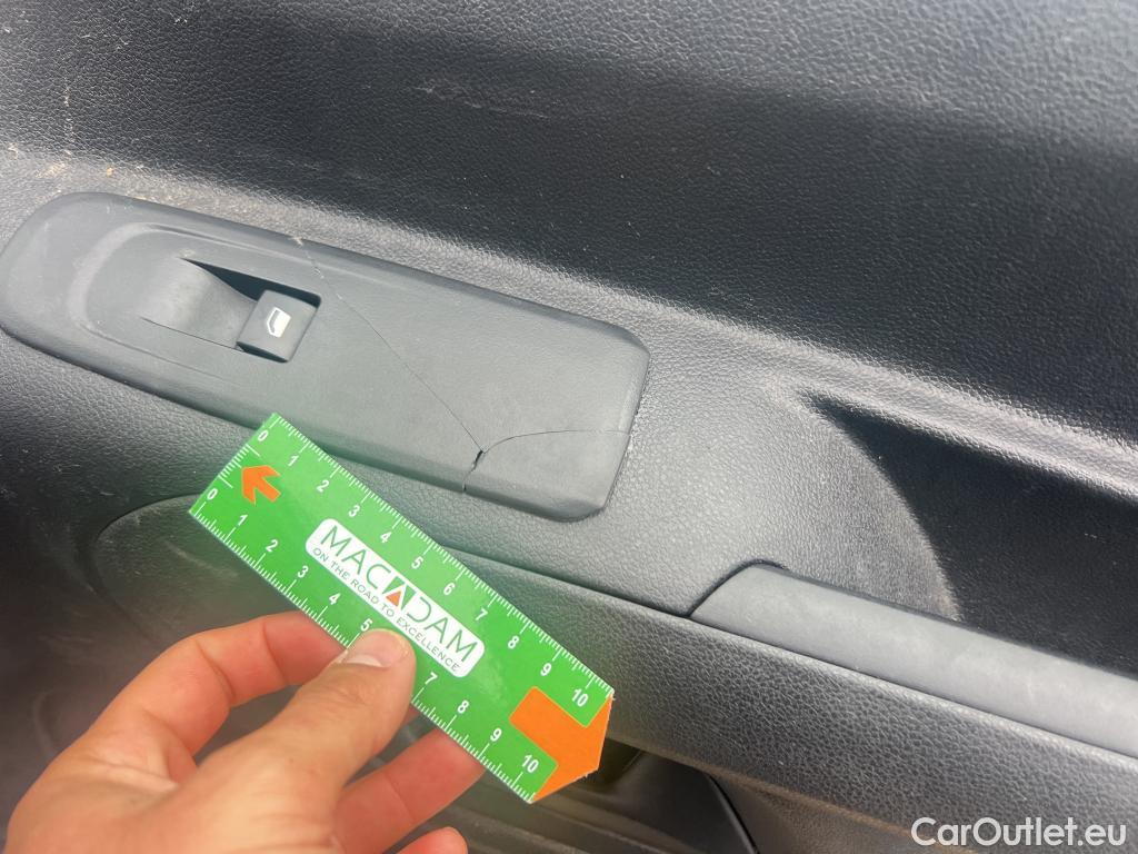  Citroen  Berlingo CITROEN  / 2018 / 3P / furgón derivado de turismo Talla M BlueHDi 100 CONTROL #24