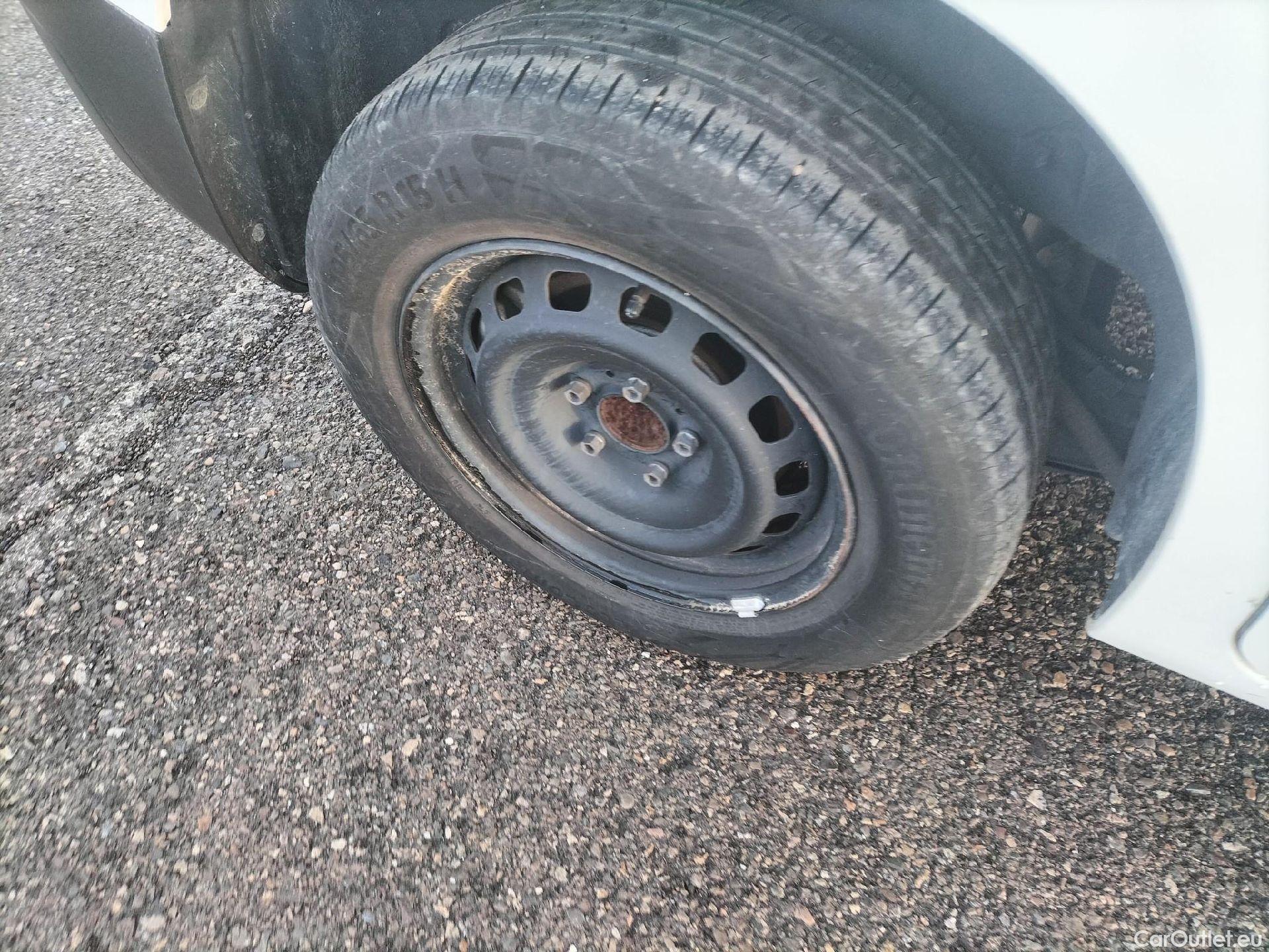  Citroen  Berlingo CITROEN  / 2018 / 3P / furgón derivado de turismo Talla M BlueHDi 100 CONTROL #51