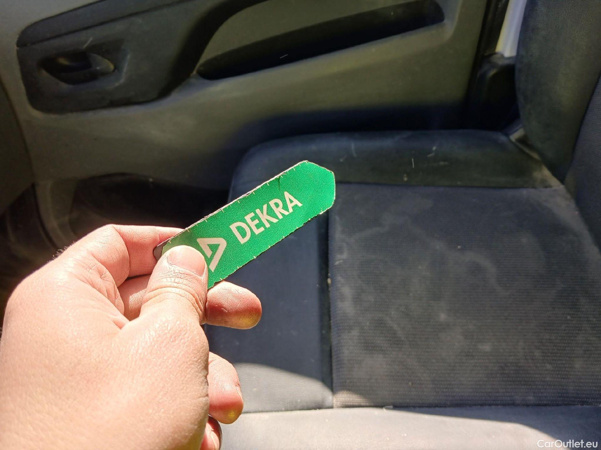  Peugeot  Expert PEUGEOT  / 2016 / 4P / furgón Furgón Pro 1.5 BlueHDi 120 Standard #41