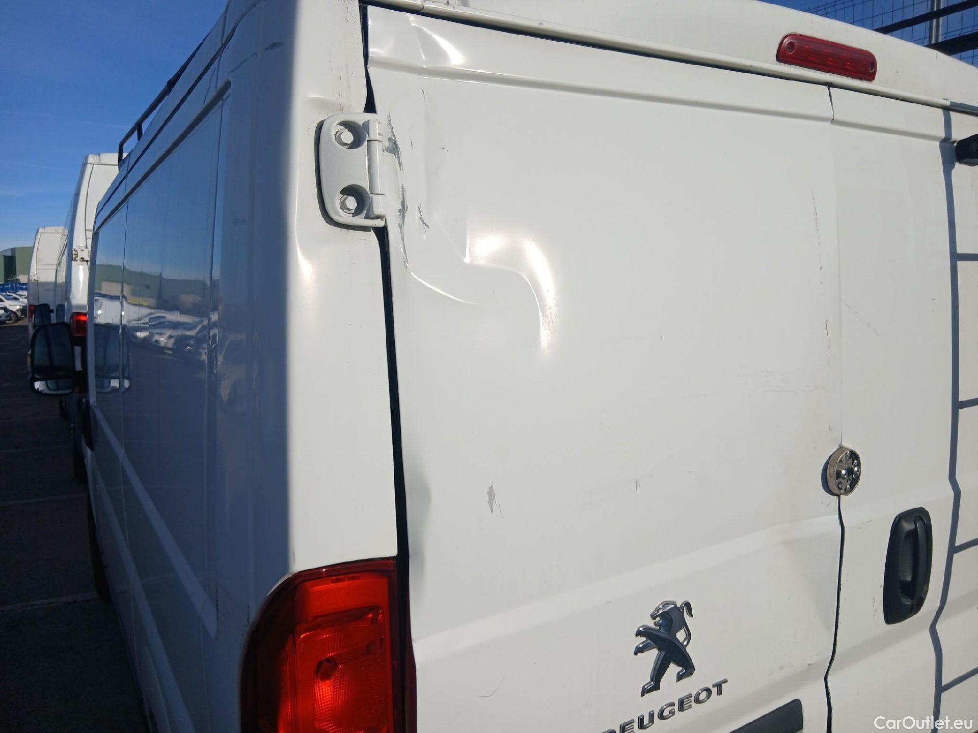  Peugeot  Boxer PEUGEOT  / 2014 / 4P / furgón 330 L1H1 BlueHDi 81KW (110CV) #13