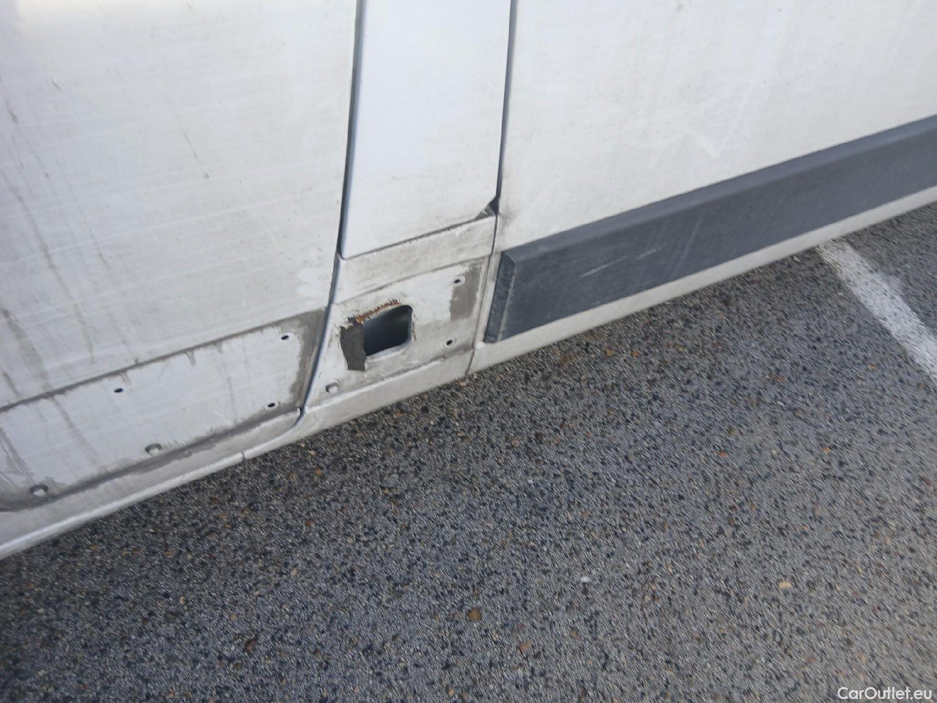  Citroen  Jumper CITROEN  / 2014 / 4P / furgón BlueHDi 103KW (140CV) Furgón 35L3H2 #31