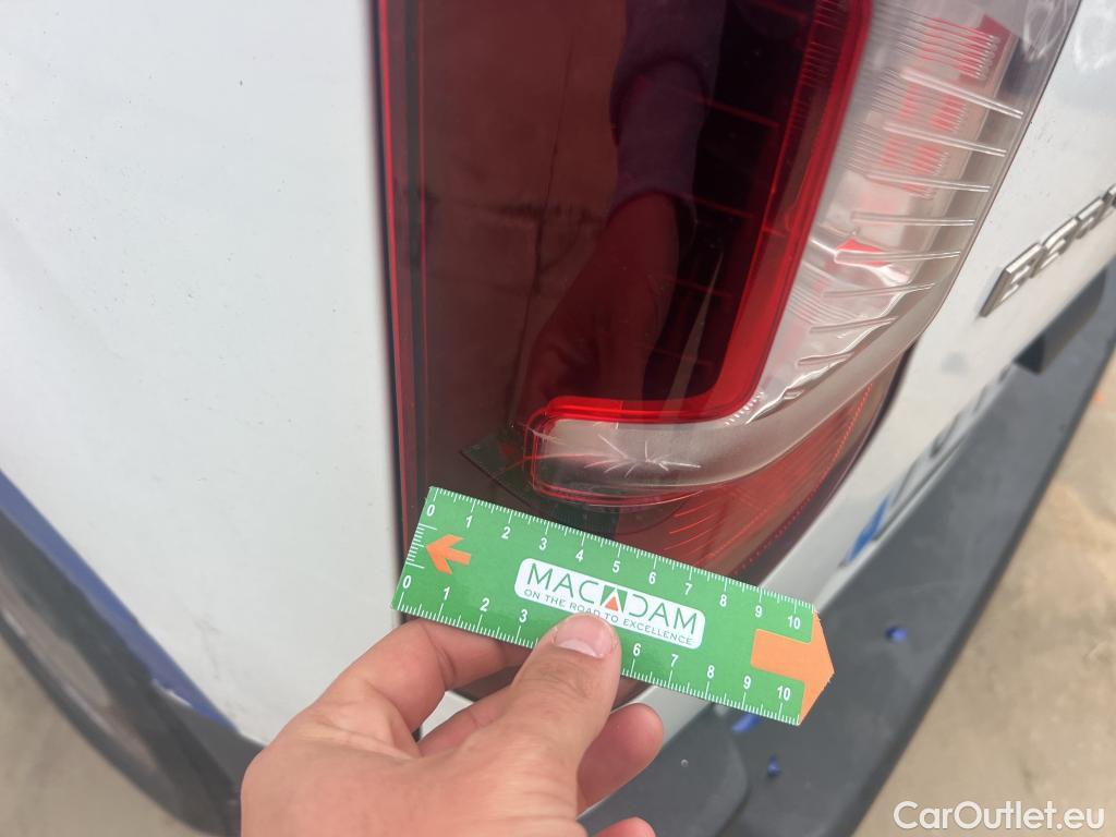  Citroen  Berlingo CITROEN  / 2018 / 3P / furgón derivado de turismo Talla M BlueHDi 100 CONTROL #4