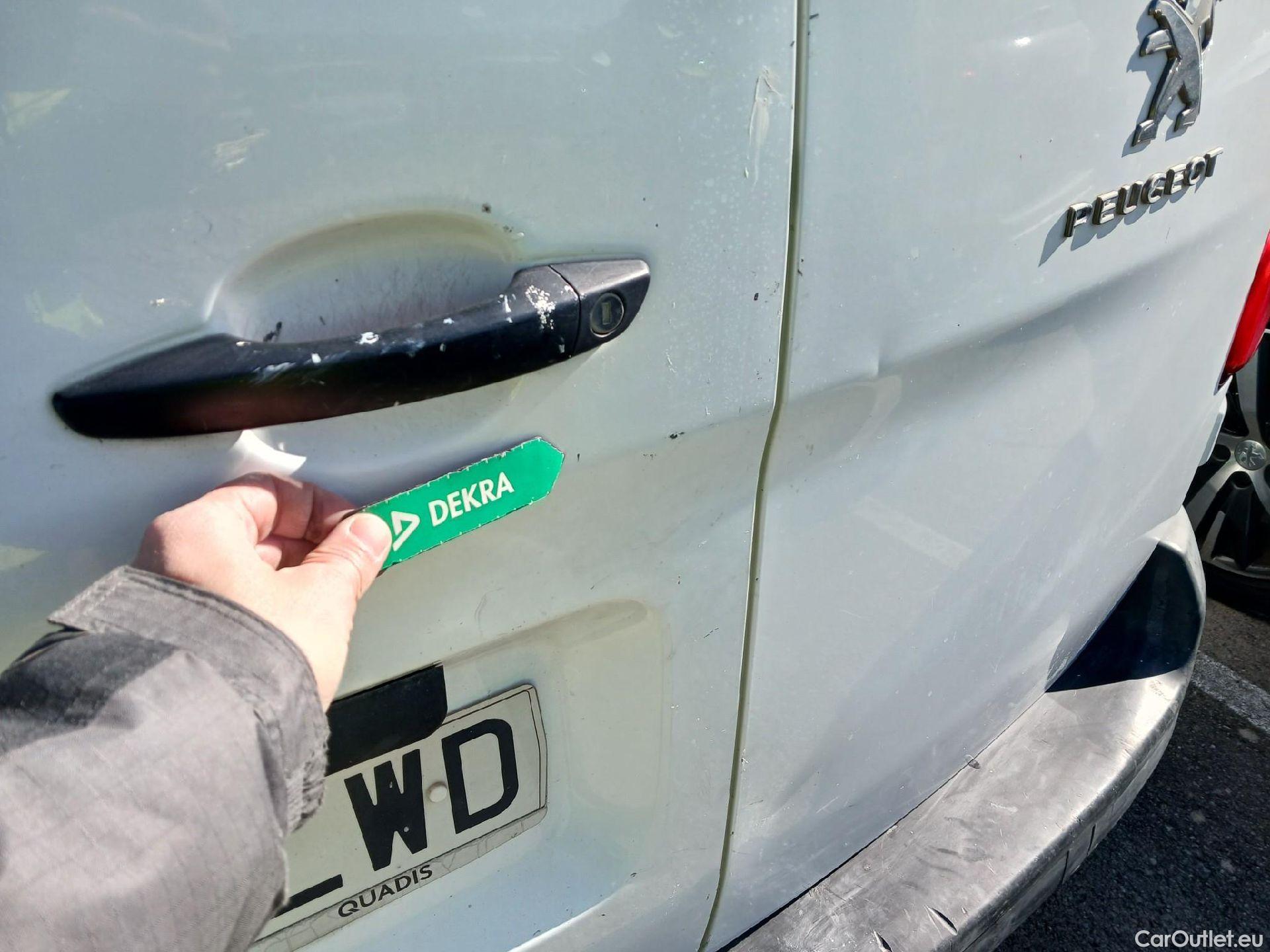  Peugeot  Expert PEUGEOT  / 2016 / 4P / furgón Furgón Pro 1.5 BlueHDi 120 Standard #19