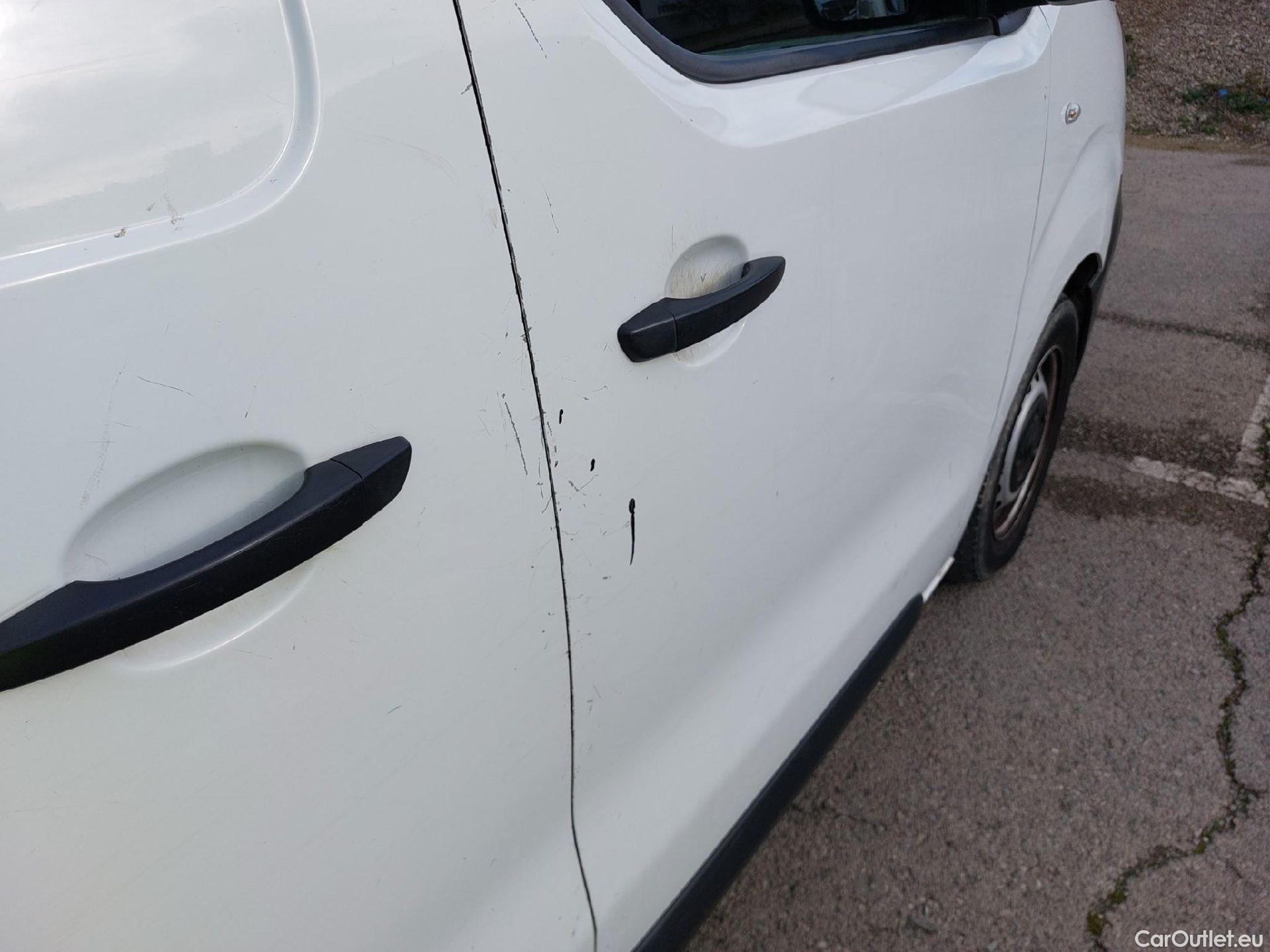  Citroen  Jumpy CITROEN  / 2016 / 4P / furgón Talla M BlueHDi 100 S&S 6v Control #22