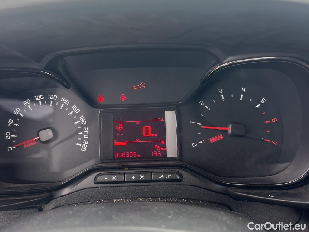  Citroen  Berlingo CITROEN  / 2018 / 3P / furgón derivado de turismo Talla M BlueHDi 100 CONTROL #29