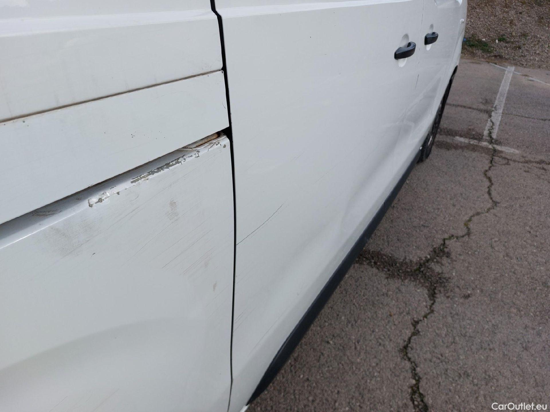  Citroen  Jumpy CITROEN  / 2016 / 4P / furgón Talla M BlueHDi 100 S&S 6v Control #20