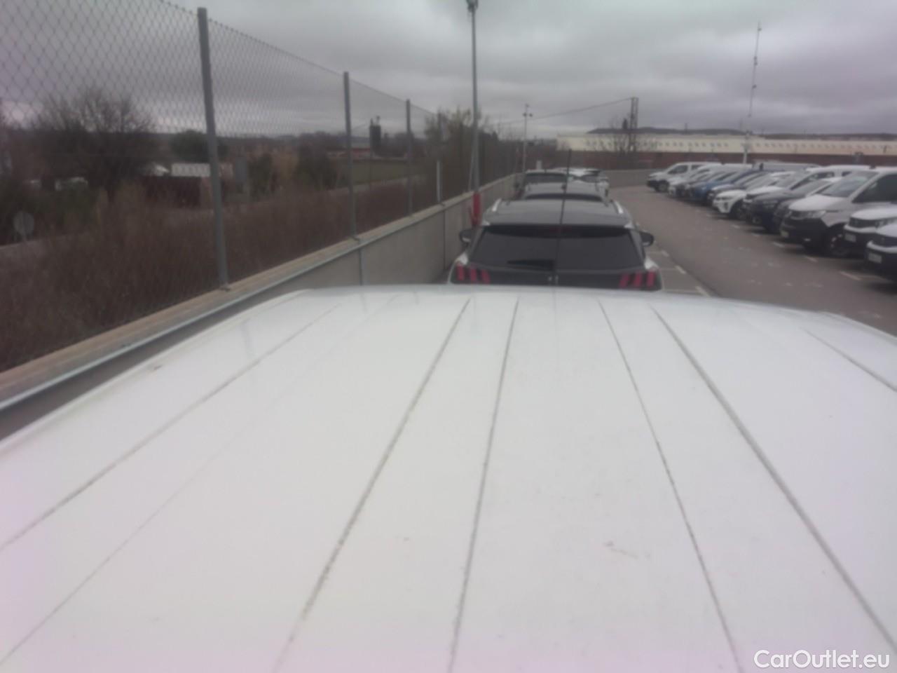  Fiat  Fiorino FIAT  / 2016 / 3P / furgón derivado de turismo Cargo Base 1.3 Mjet 59kW (80CV) E6 #29