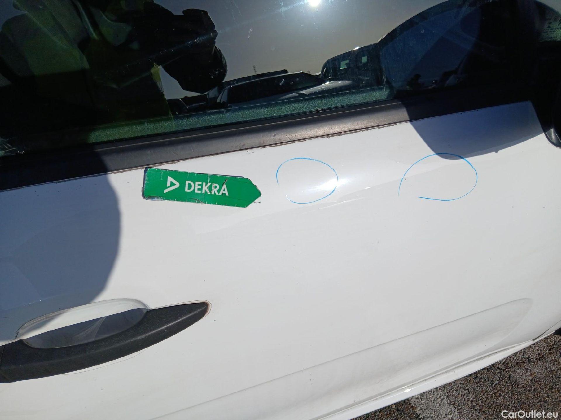  Citroen  C3 CITROEN  / 2016 / 5P / berlina comercial BlueHDi 73KW (100CV) S&S Comercial #54