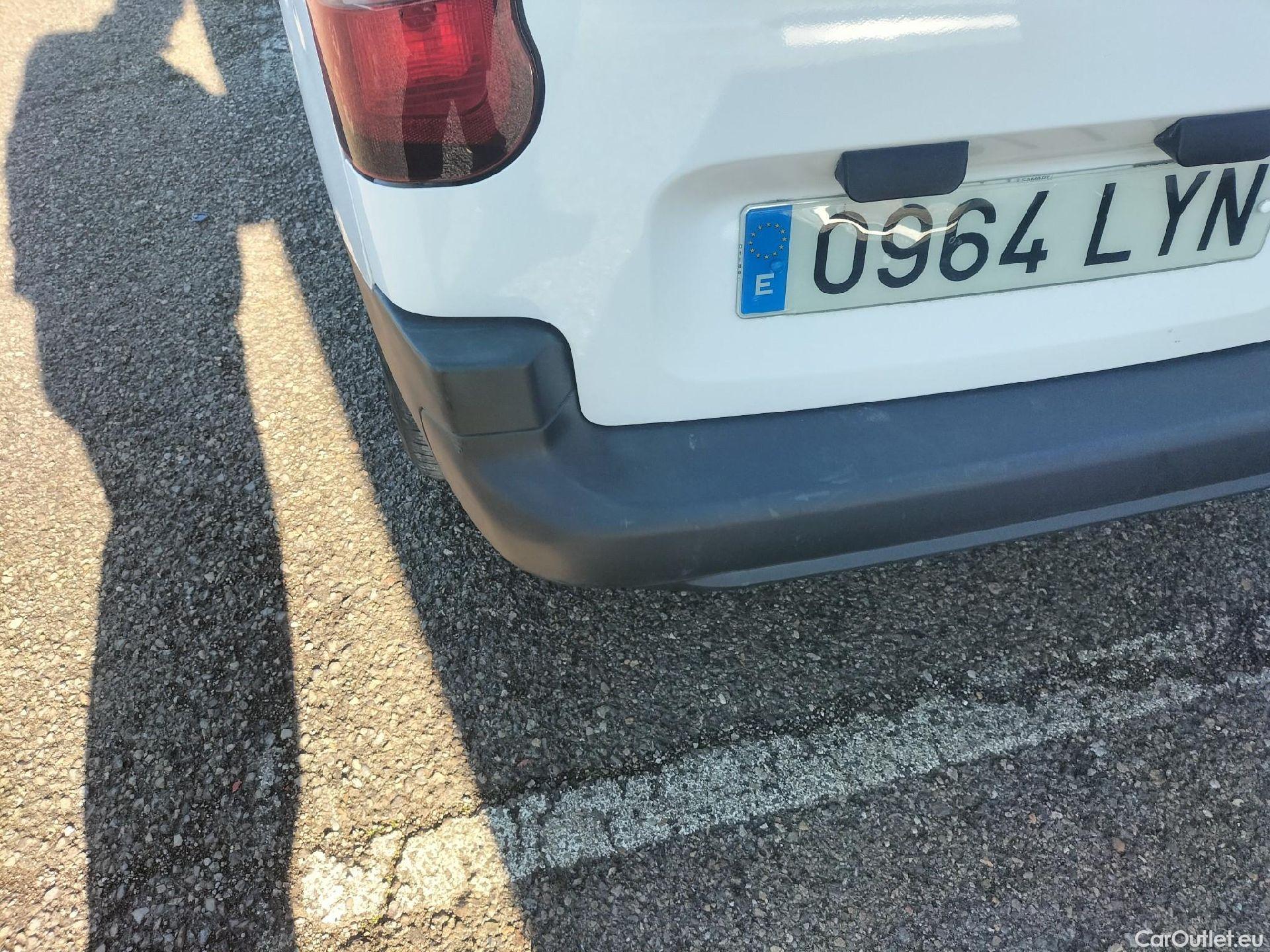  Citroen  Berlingo CITROEN  / 2018 / 3P / furgón derivado de turismo Talla M BlueHDi 100 CONTROL #28