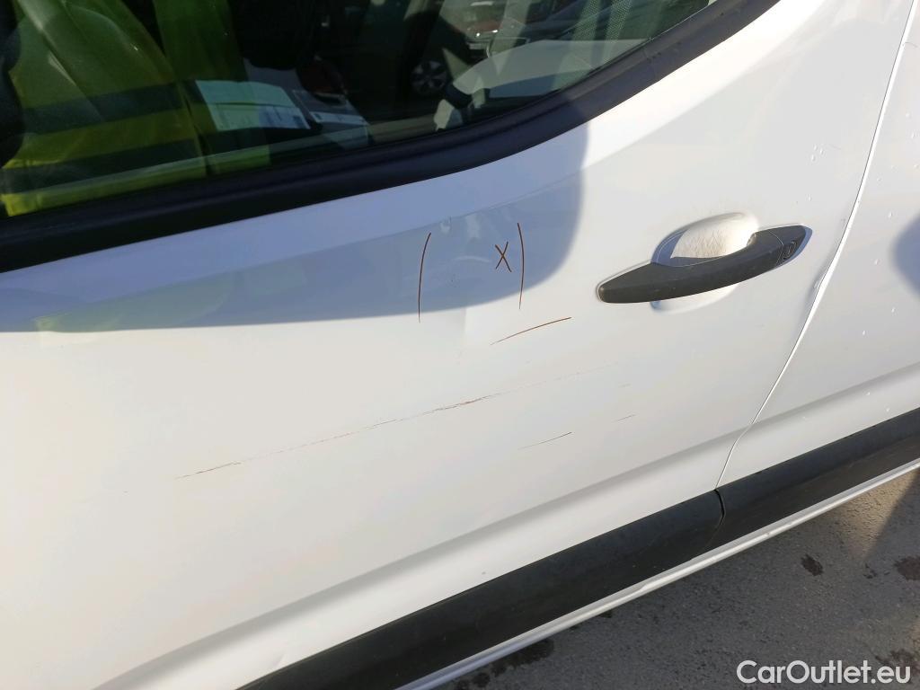  Peugeot  Partner PEUGEOT  / 2018 / 3P / furgón derivado de turismo Pro Standard 600kg BlueHDi 73kW #17