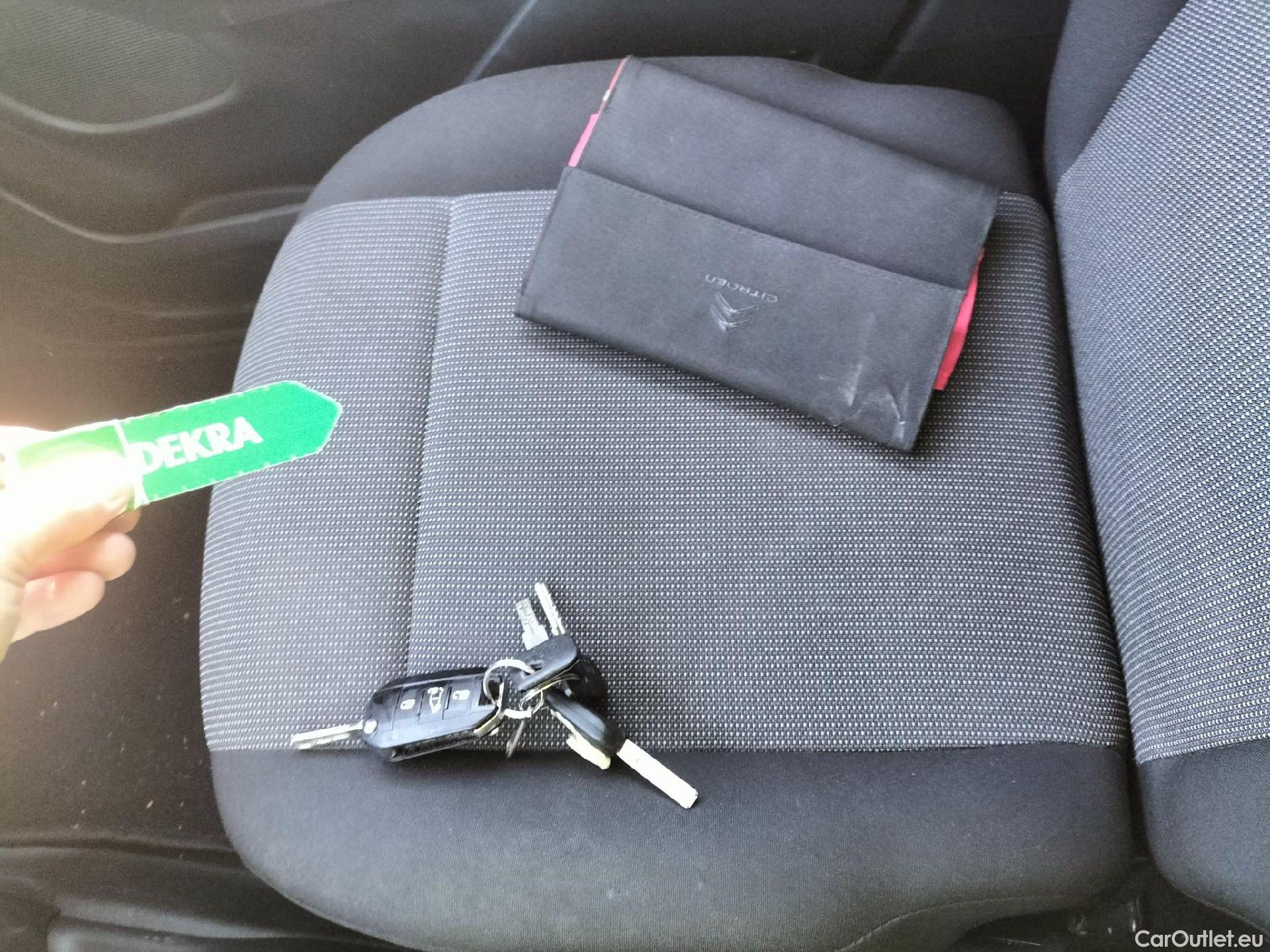  Citroen  Berlingo CITROEN  / 2018 / 3P / furgón derivado de turismo Talla M BlueHDi 100 CONTROL #1