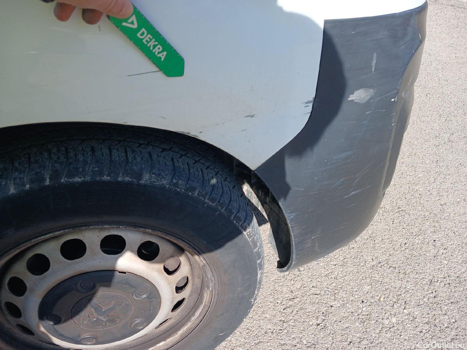  Peugeot  Expert PEUGEOT  / 2016 / 4P / furgón Furgón Pro 1.5 BlueHDi 120 Standard #36