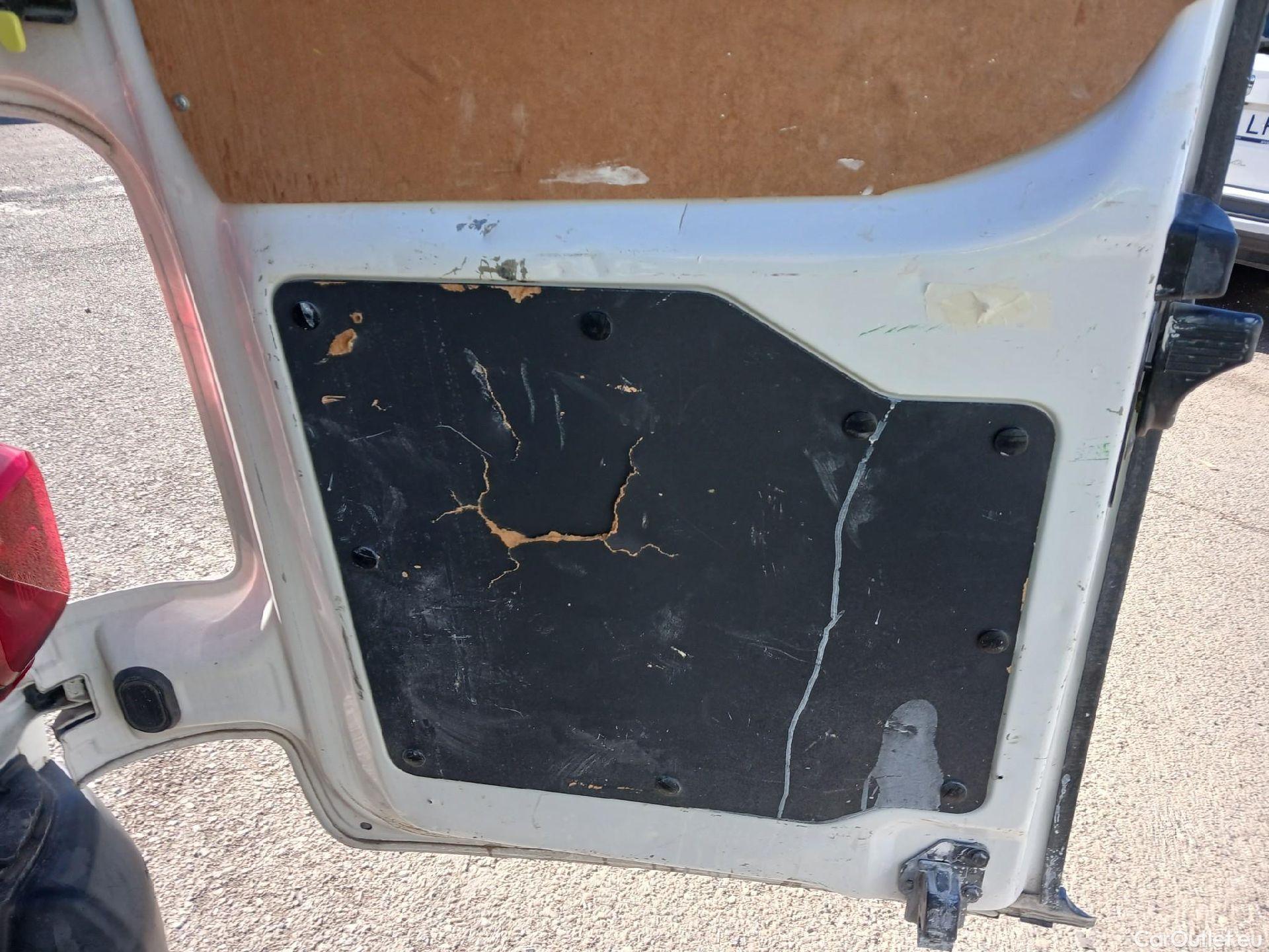  Peugeot  Expert PEUGEOT  / 2016 / 4P / furgón Furgón Pro 1.5 BlueHDi 120 Standard #51