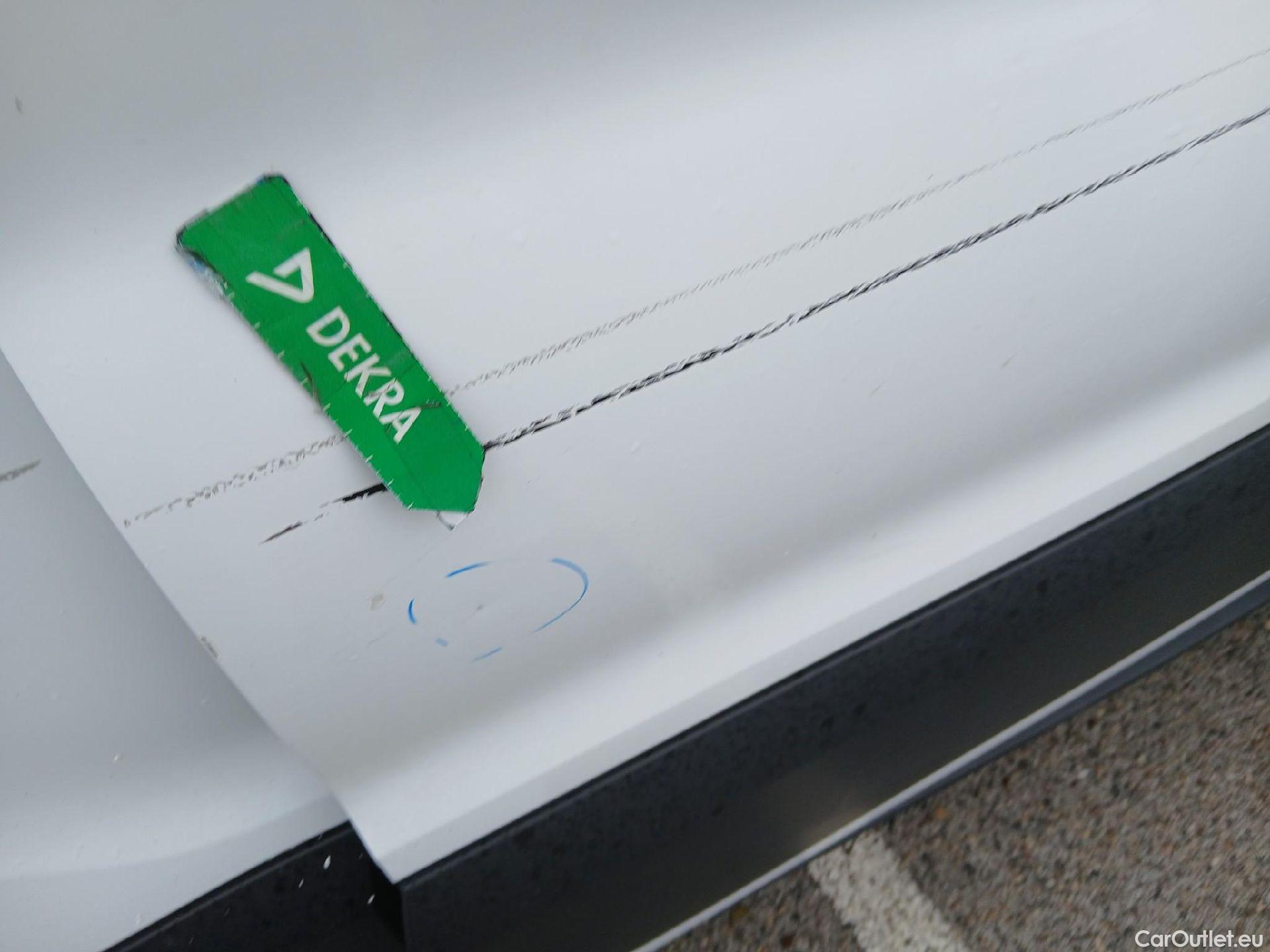  Ford  Transit FORD  / 2013 / 4P / furgón 310 96kW L2H2 Van Trend FWD MHEV #38