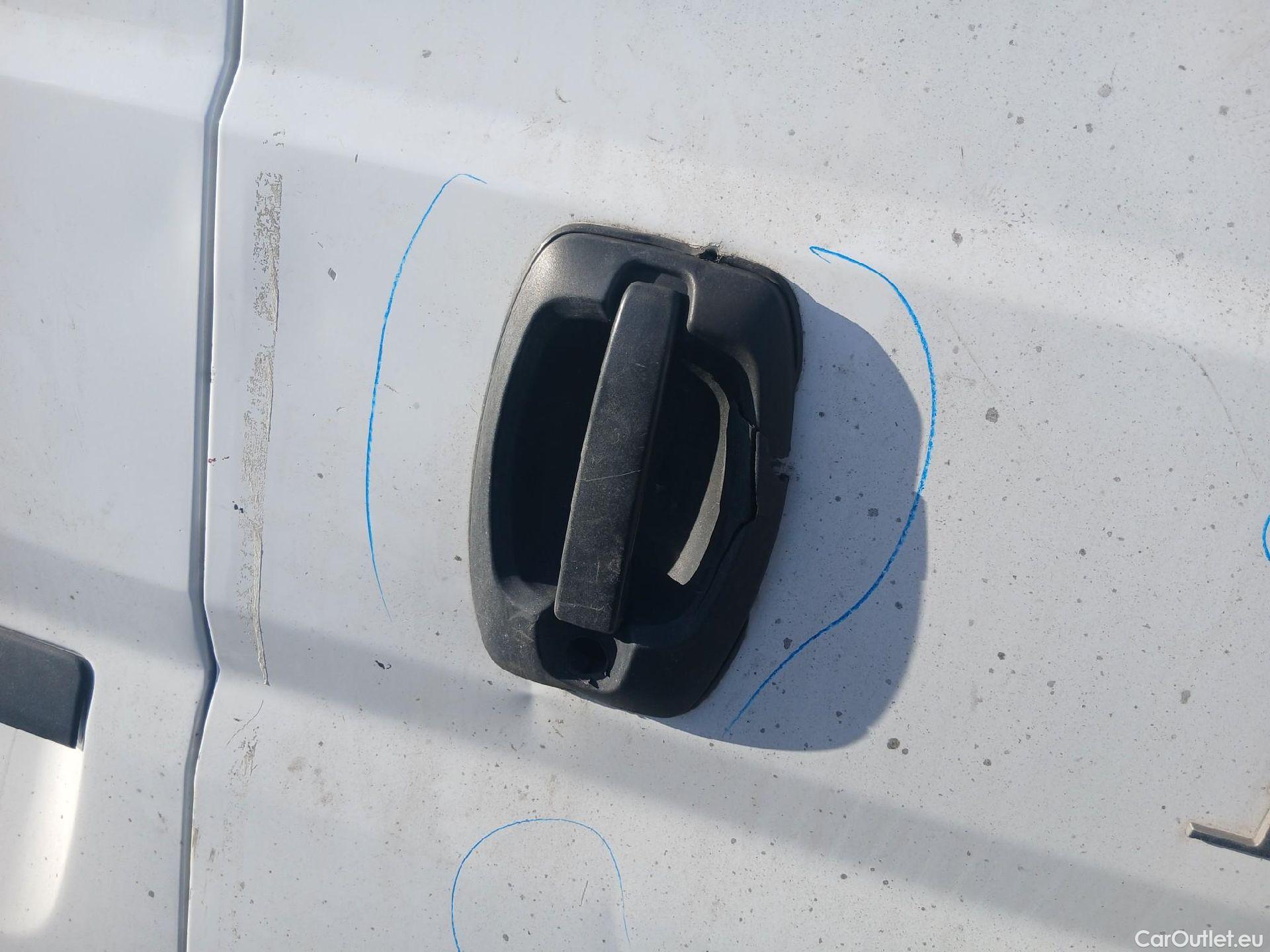  Citroen  Jumper CITROEN  / 2014 / 4P / furgón BlueHDi 103KW (140CV) Furgón 35L3H2 #44