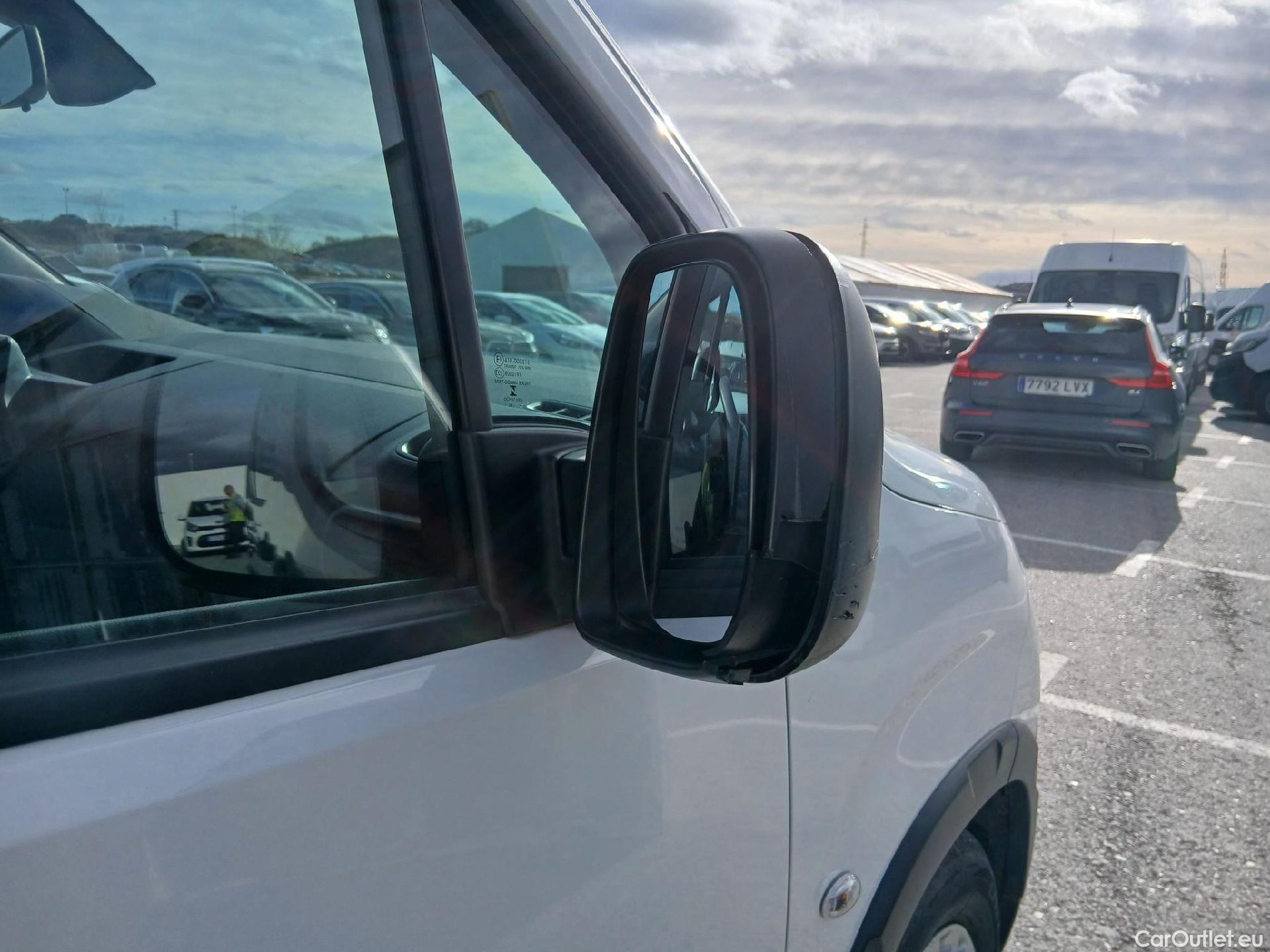  Peugeot  RIFTER PEUGEOT  / 2018 / 4P / combi Access Standard BlueHDi 73kW (AC) #31