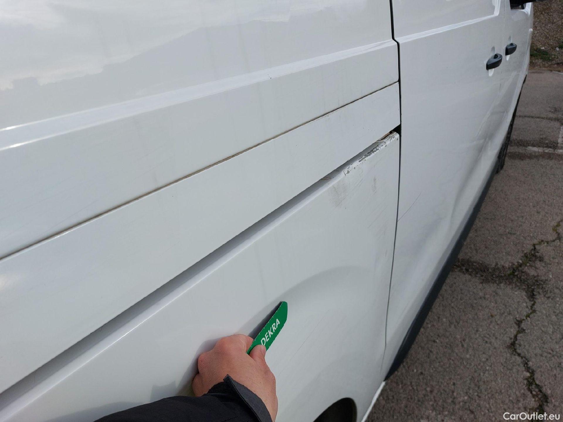  Citroen  Jumpy CITROEN  / 2016 / 4P / furgón Talla M BlueHDi 100 S&S 6v Control #18