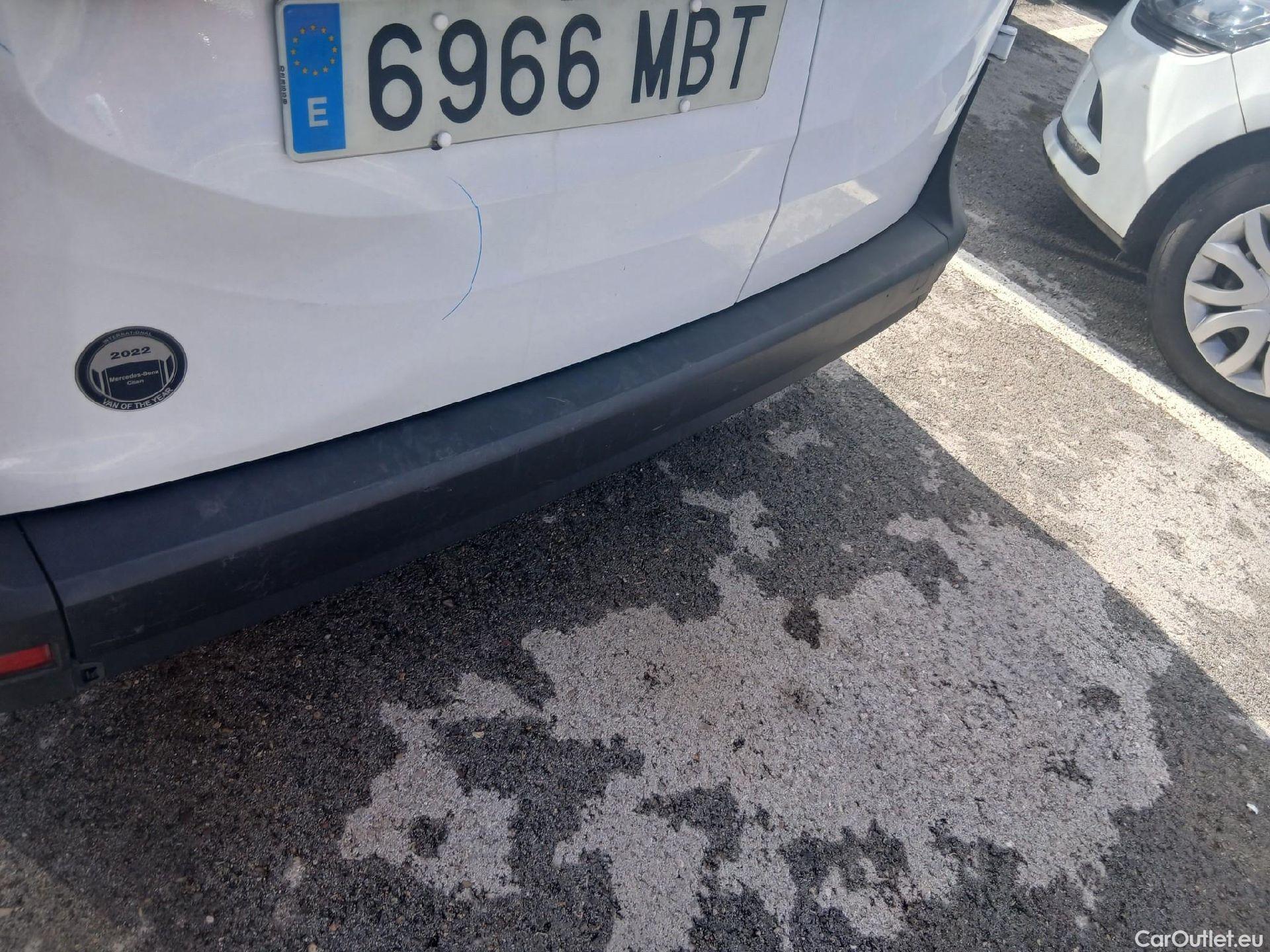  Mercedes  Citan MERCEDES-BENZ  / 2021 / 4P / furgón derivado de turismo 110 CDI 70kW Furgón Base Largo #24