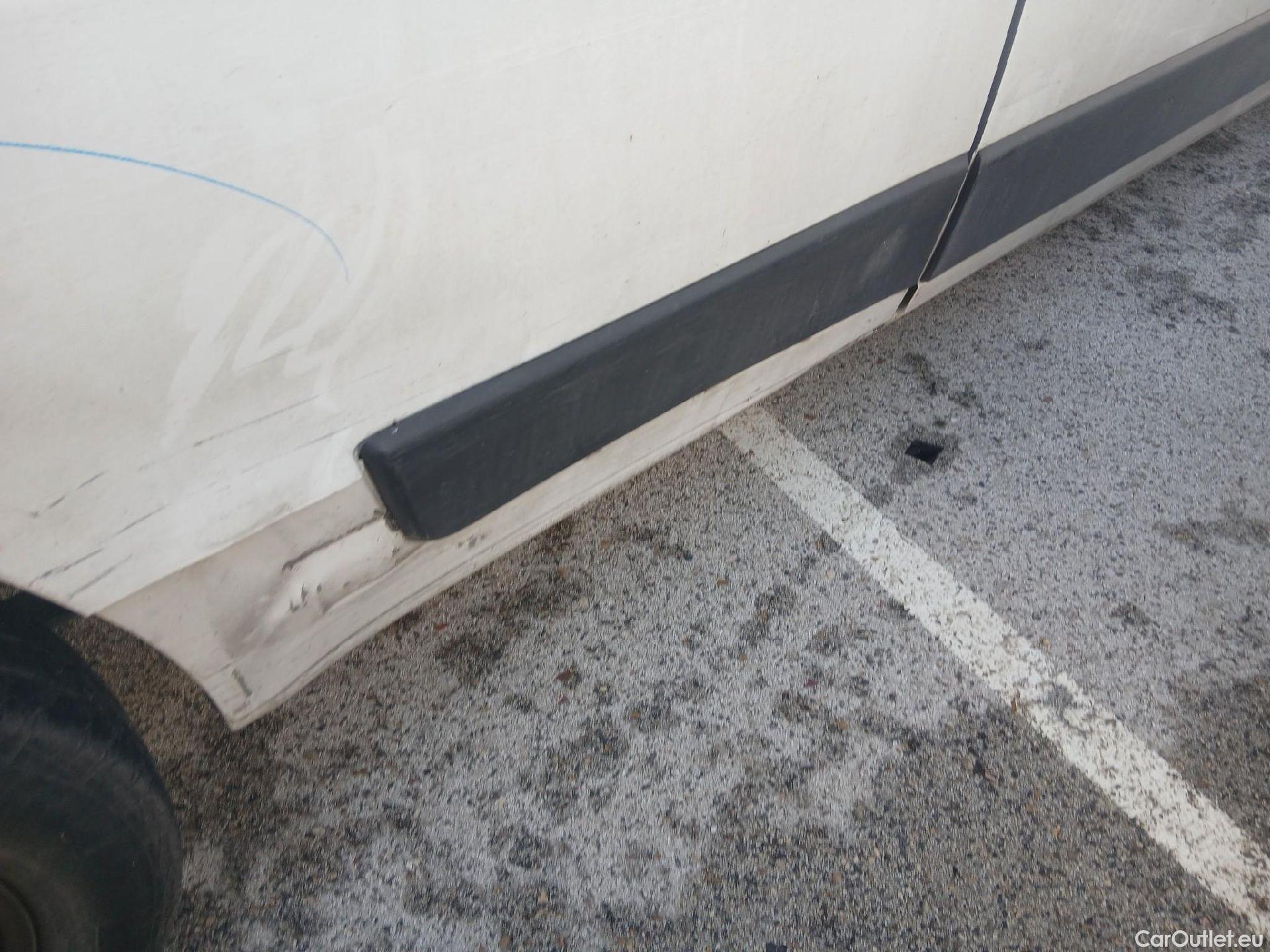  Citroen  Jumper CITROEN  / 2014 / 4P / furgón BlueHDi 103KW (140CV) Furgón 35L3H2 #55