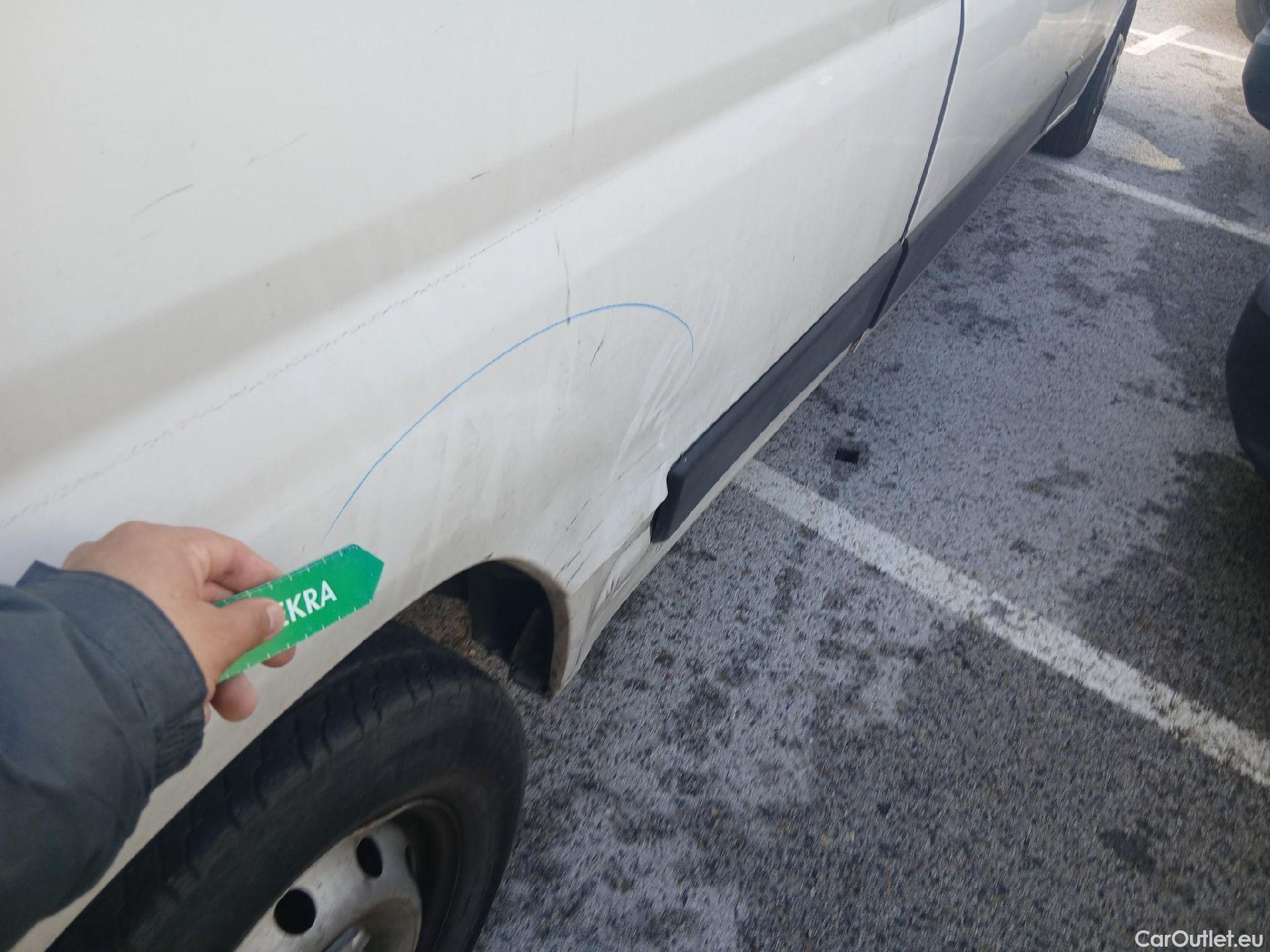  Citroen  Jumper CITROEN  / 2014 / 4P / furgón BlueHDi 103KW (140CV) Furgón 35L3H2 #53