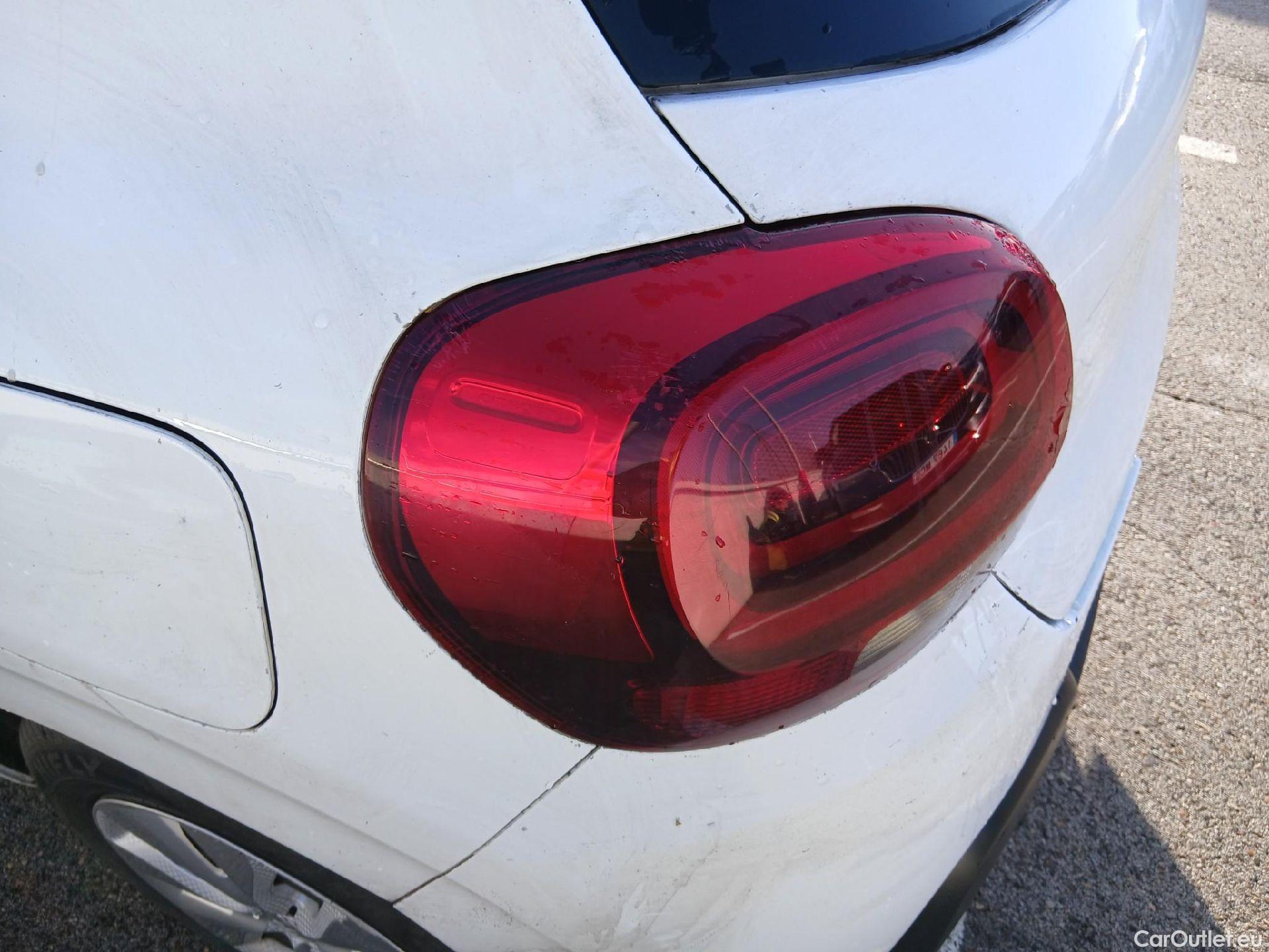  Citroen  C3 CITROEN  / 2016 / 5P / berlina comercial BlueHDi 73KW (100CV) S&S Comercial #26