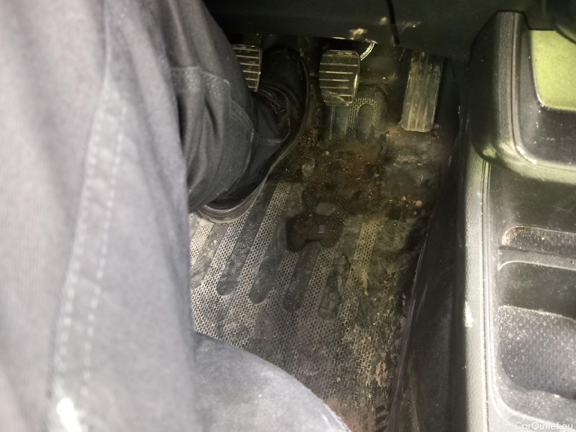  Renault  EXPRESS RENAULT  / 2021 / 4P / furgón derivado de turismo Confort 1.5 Blue dCi 70 kW (95 cv) #4