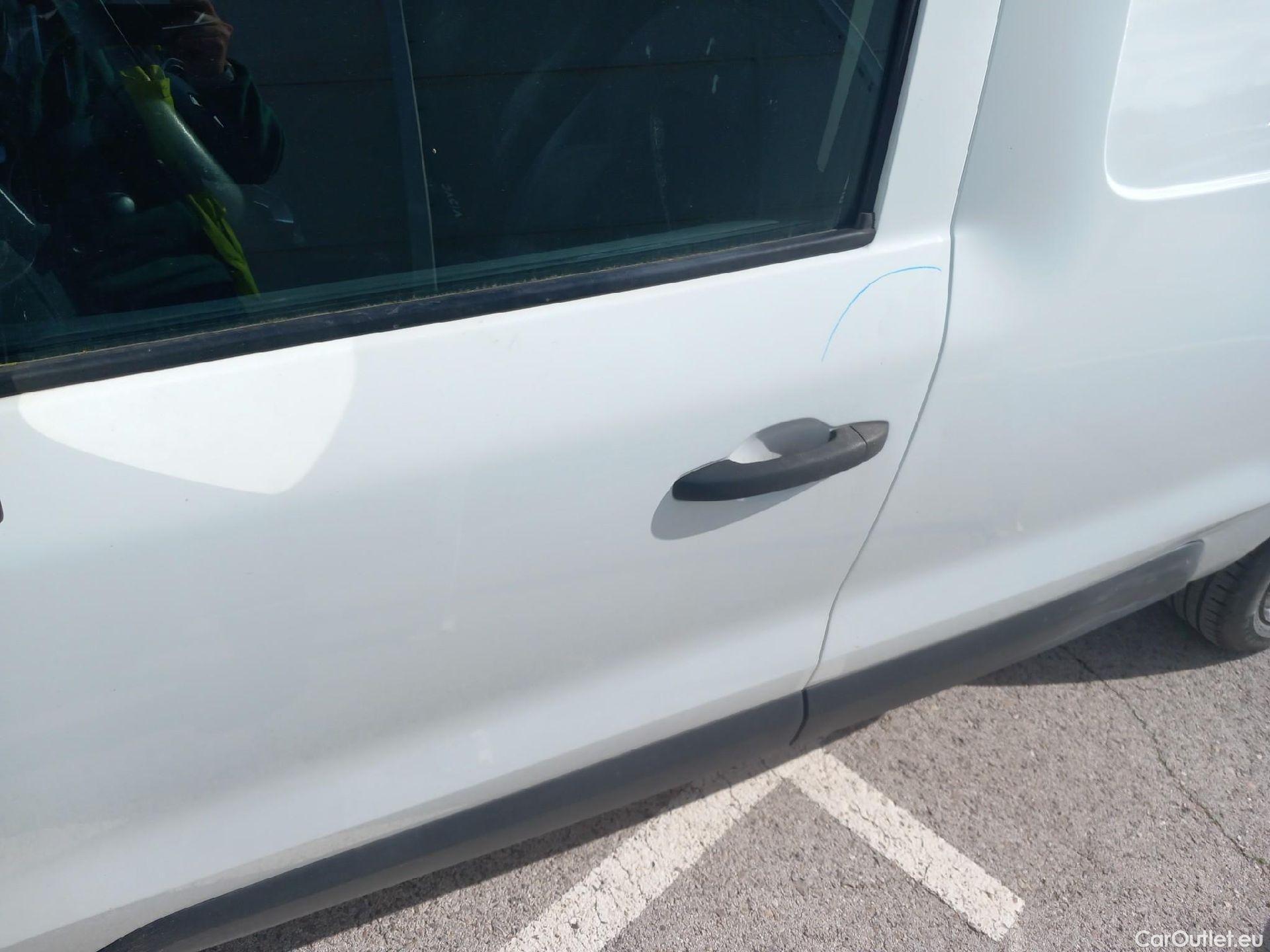  Renault  EXPRESS RENAULT  / 2021 / 4P / furgón derivado de turismo Confort 1.5 Blue dCi 70 kW (95 cv) #17