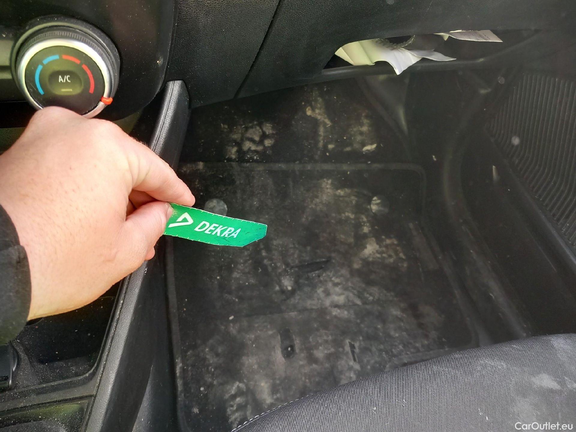  Renault  EXPRESS RENAULT  / 2021 / 4P / furgón derivado de turismo Confort 1.5 Blue dCi 70 kW (95 cv) #5