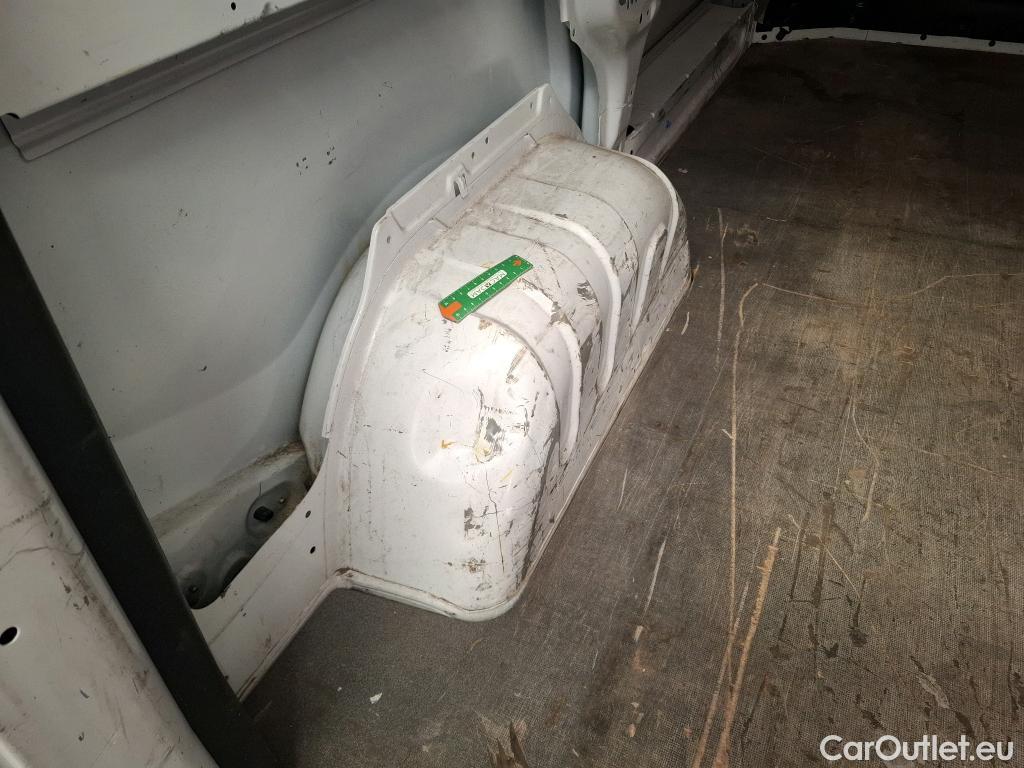  Renault  Trafic RENAULT  VU 4p Fourgon FG GCFL1H1 1000 dCi95 Stop&Start E6 #66