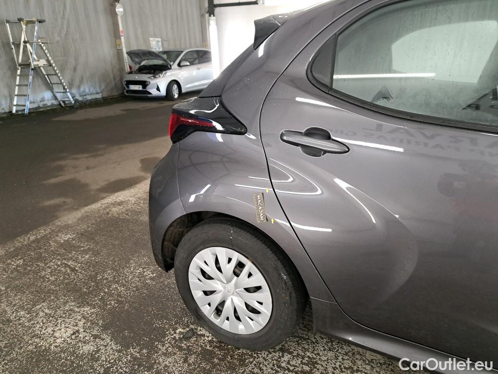  Toyota  Yaris TOYOTA  Hybride / 2019 / 5P / Berline Hybride 116h France Business Stage Acad #3