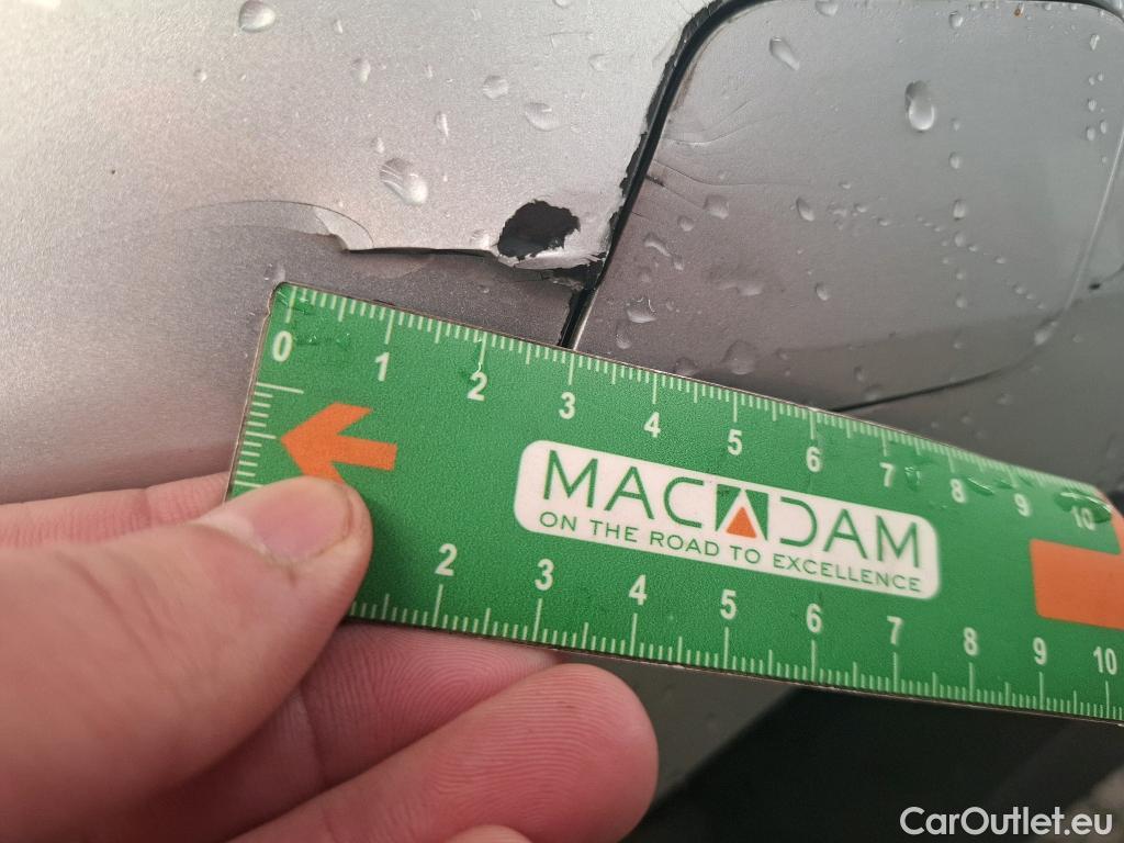  Renault  Megane RENAULT Mégane Berline / 2020 / 5P / Berline techno TCe 140 EDC #4